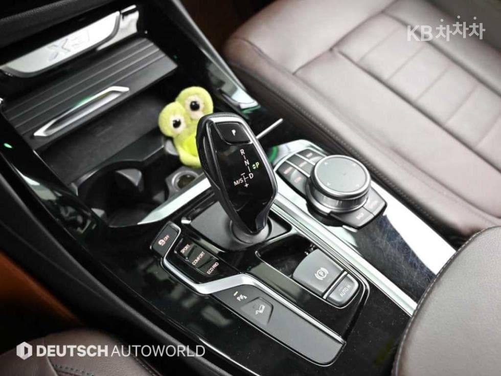 BMW - X3 | xDrive 20 Luxury 9