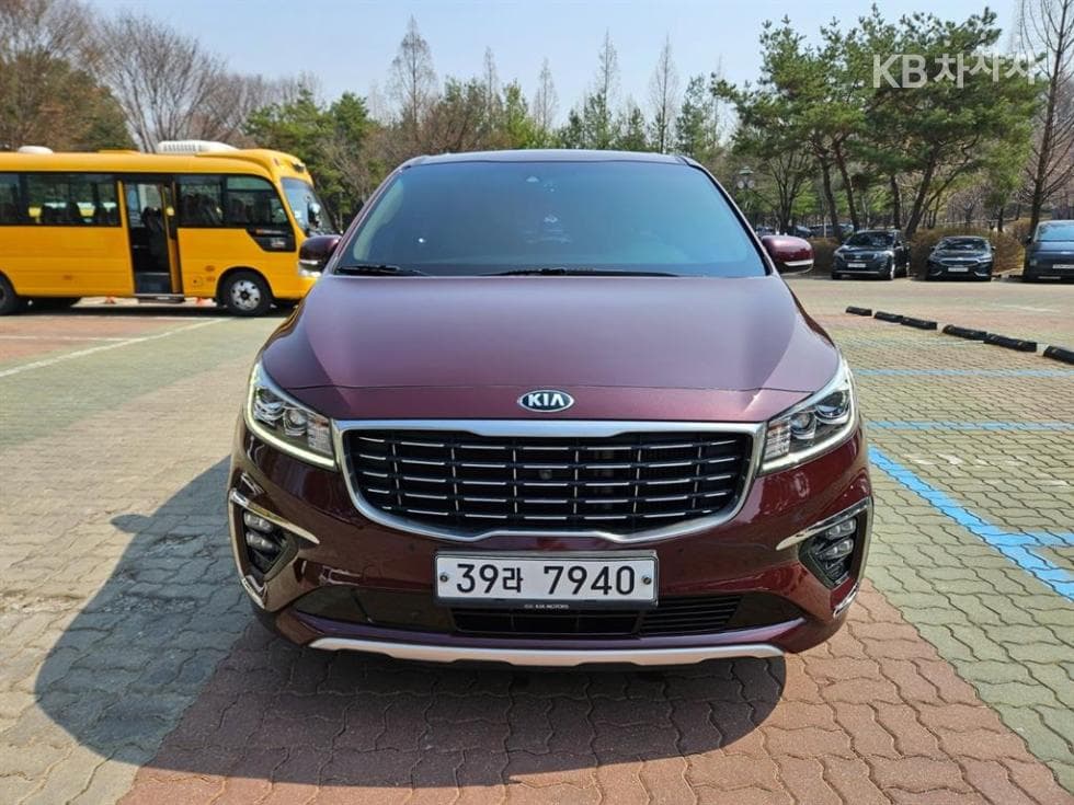 Kia Карнивал