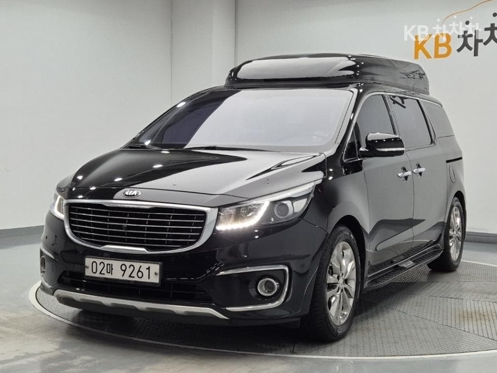Kia Carnival