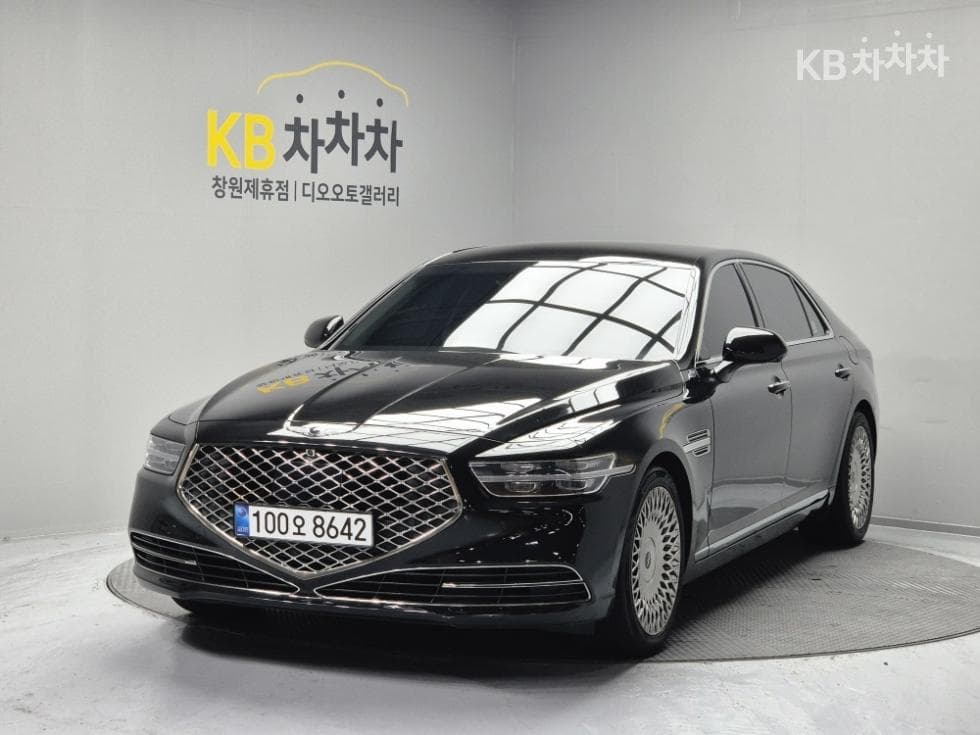 Genesis G90