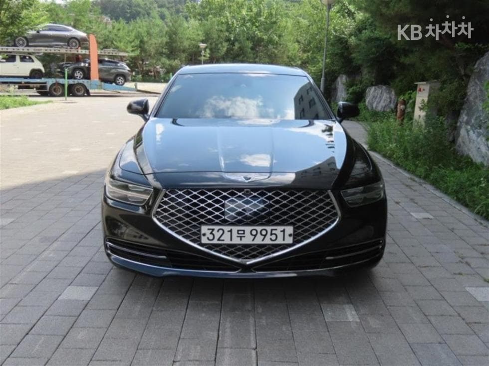 Genesis G90