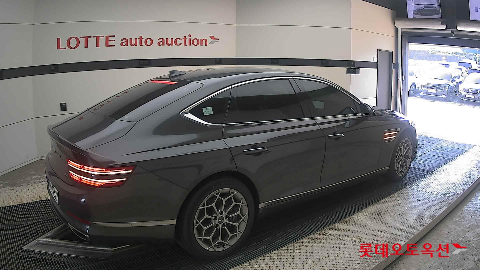 جينيسيس - G80 | (G)3.5T 19"B/SDS2+ECS 4WD AT 14
