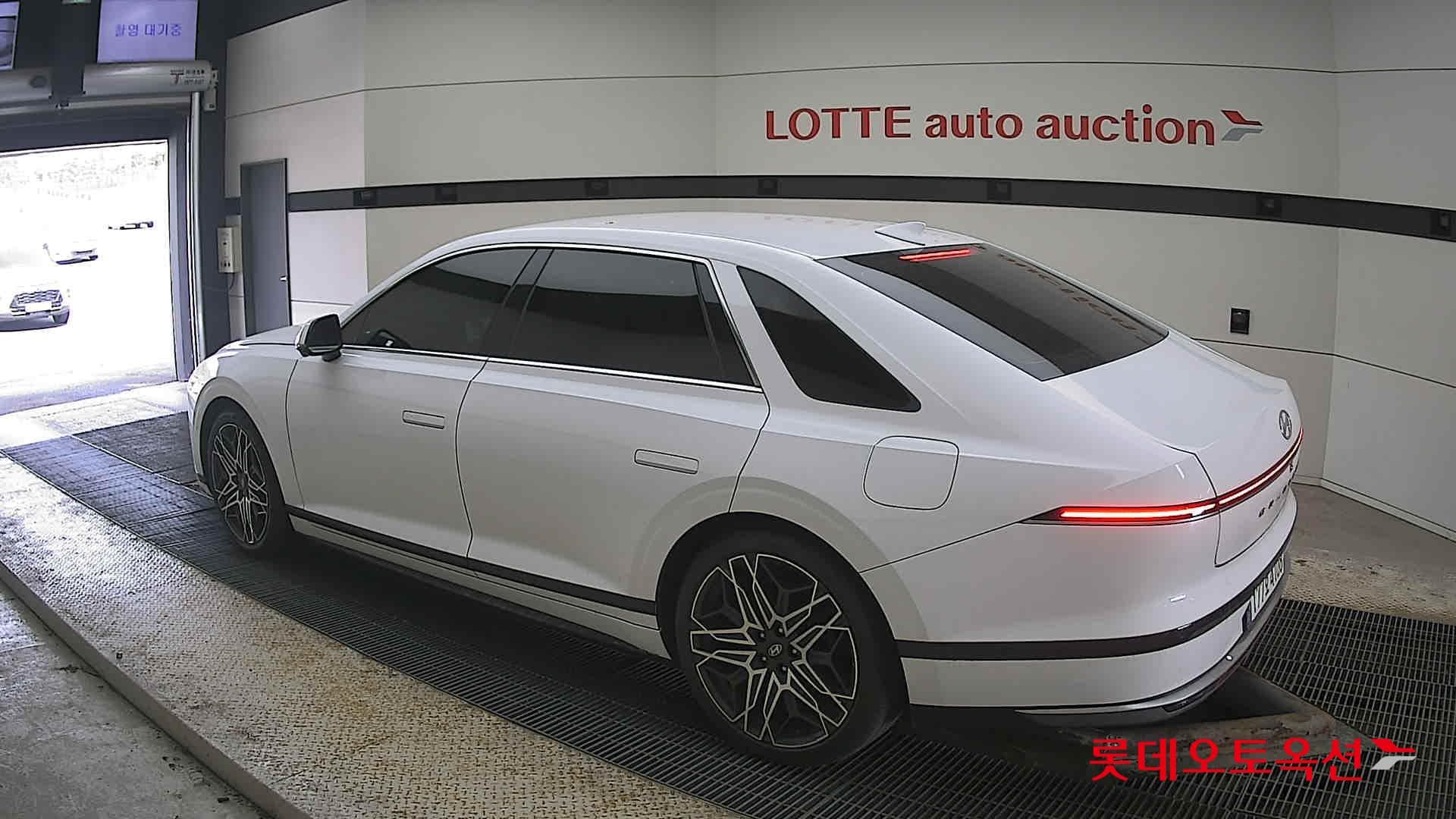 Hyundai - Grandeur | GN7 (G)2.5 Exclusive 2WD AT 8