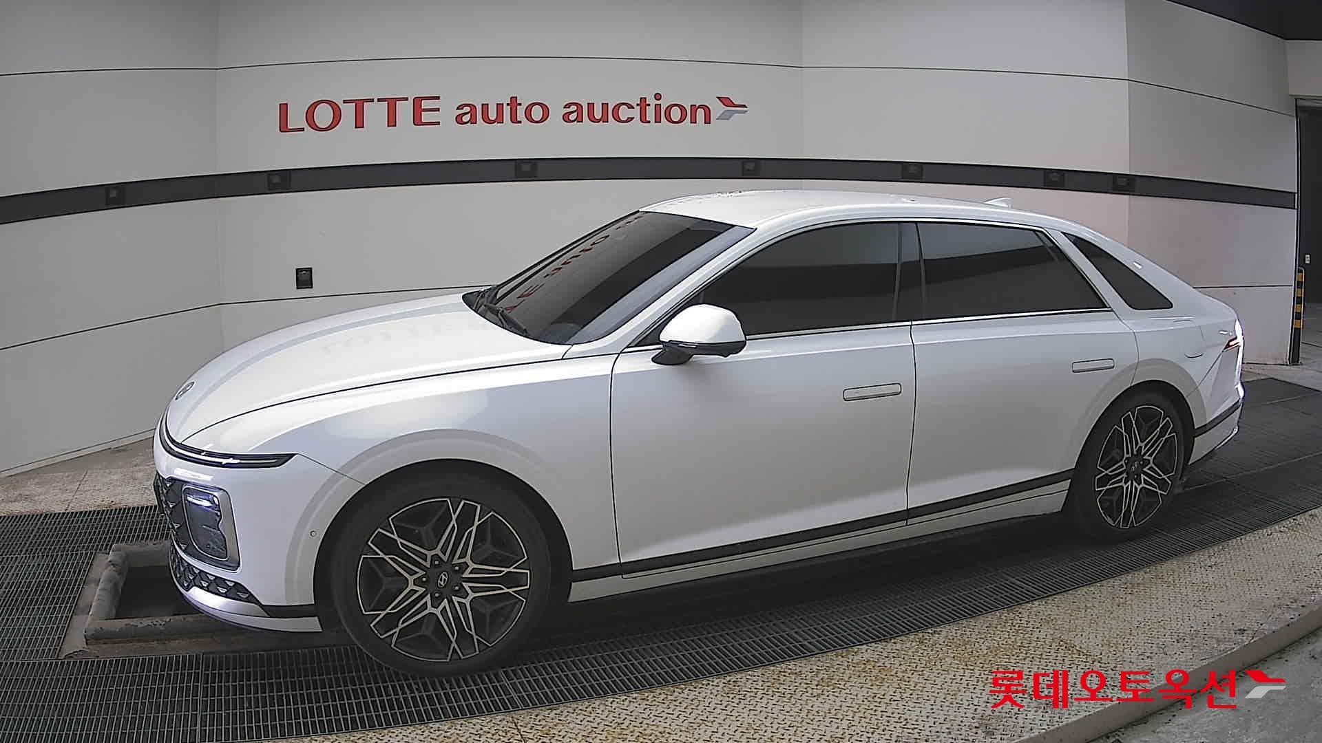 Hyundai - Grandeur | GN7 (G)2.5 Exclusive 2WD AT 5