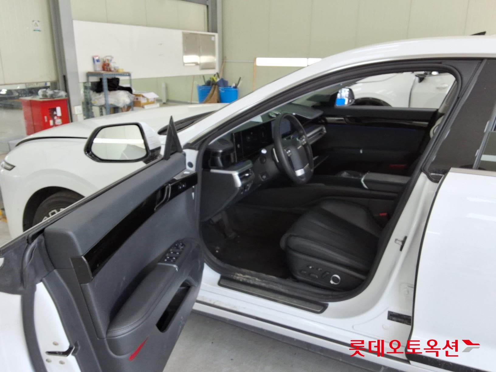 Hyundai - Grandeur | GN7 (G)2.5 Exclusive 2WD AT 36