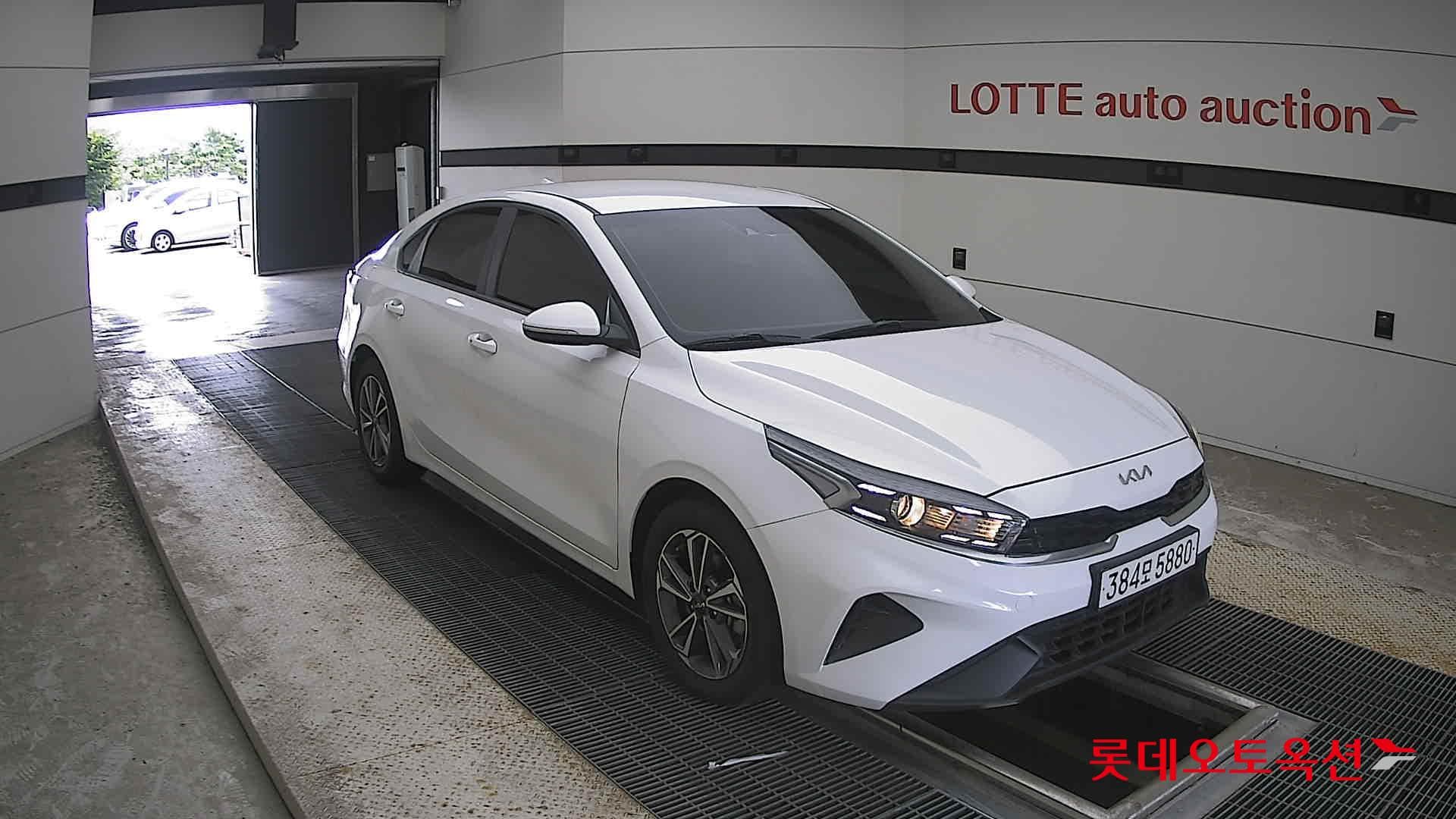 Kia - K3 | (G)1.6 Prestige 2WD AT 19