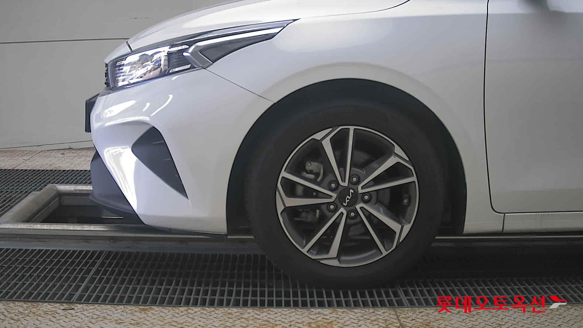 Kia - K3 | (G)1.6 Prestige 2WD AT 21