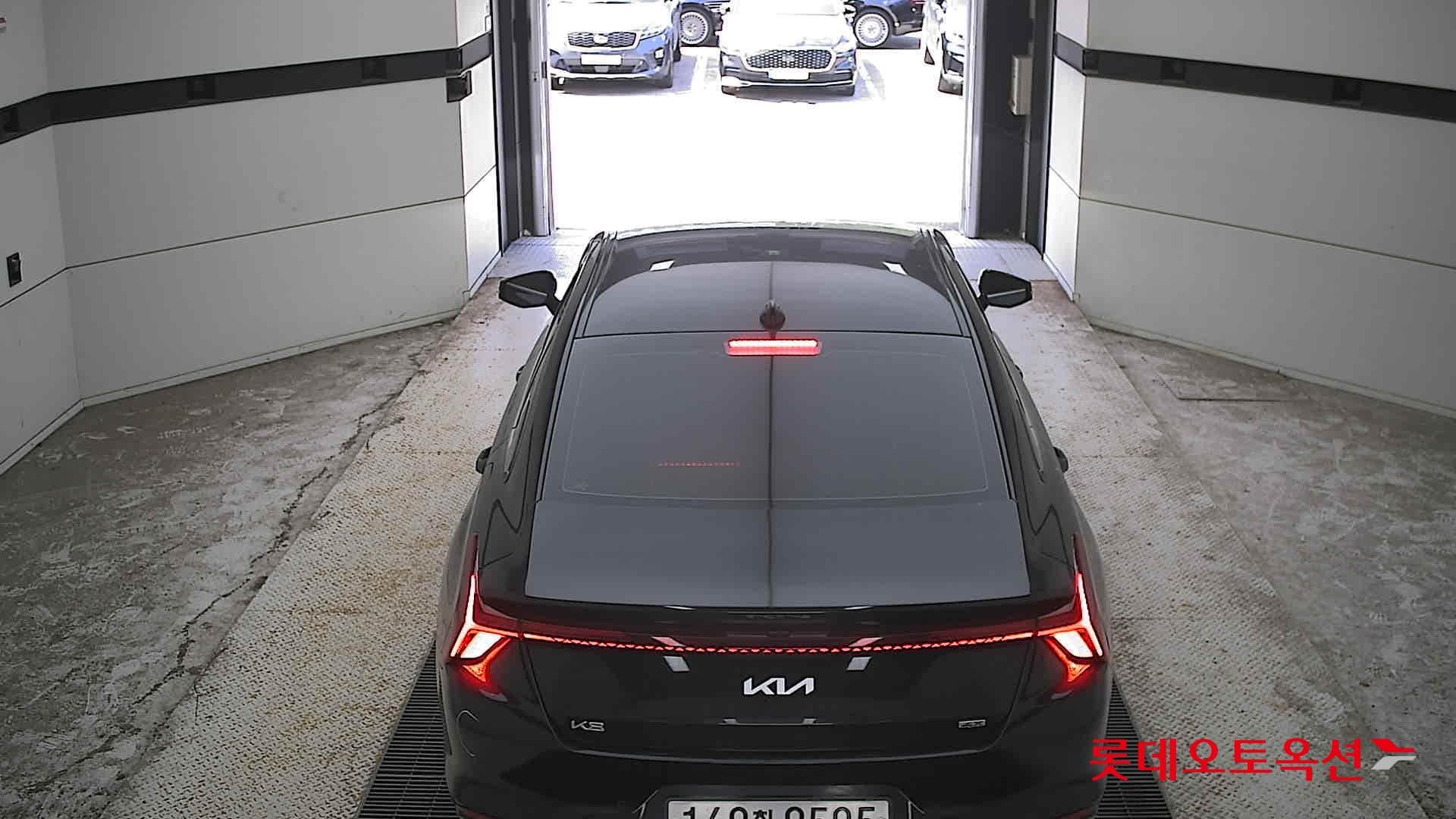 Kia - K8 | (G) 3.5 Platinum 11