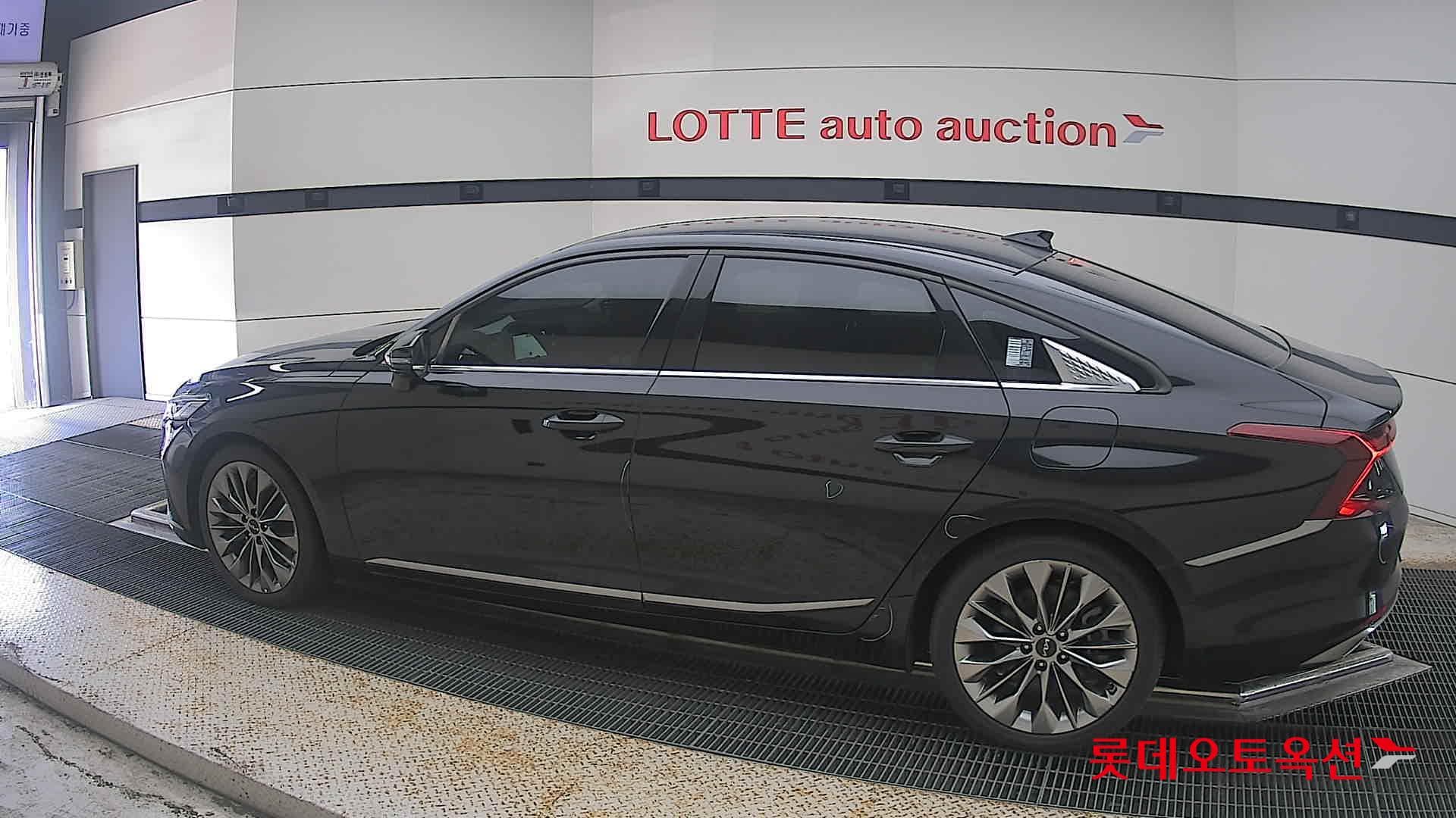 Kia - K8 | (G) 3.5 Platinum 7
