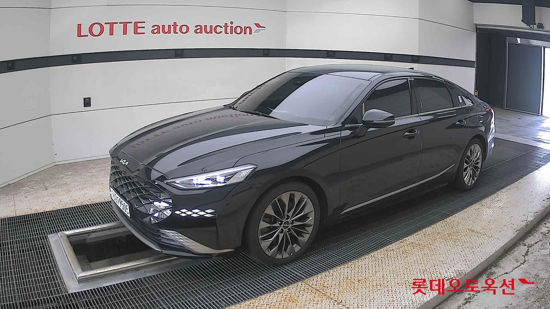 Kia - K8 | (G) 3.5 Platinum 4