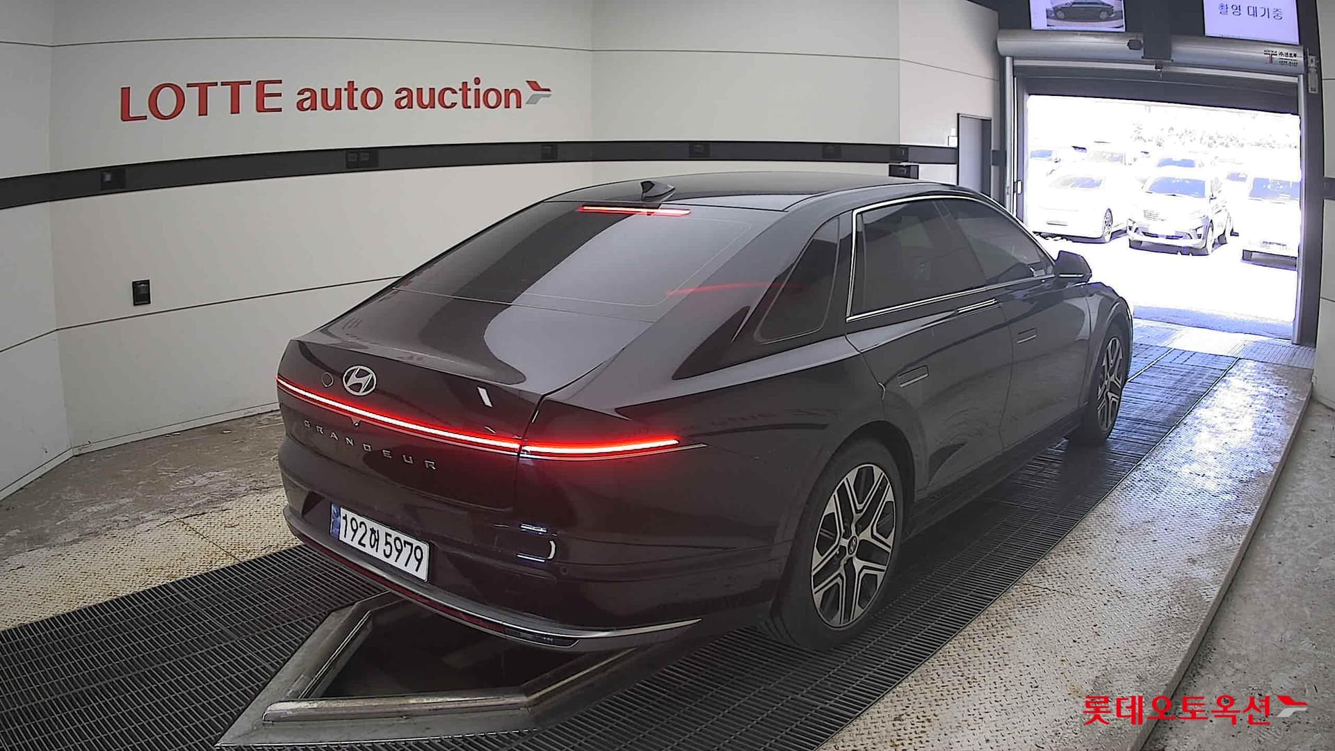 Hyundai - Grandeur | GN7 (G) 2.5 Exclusive 12