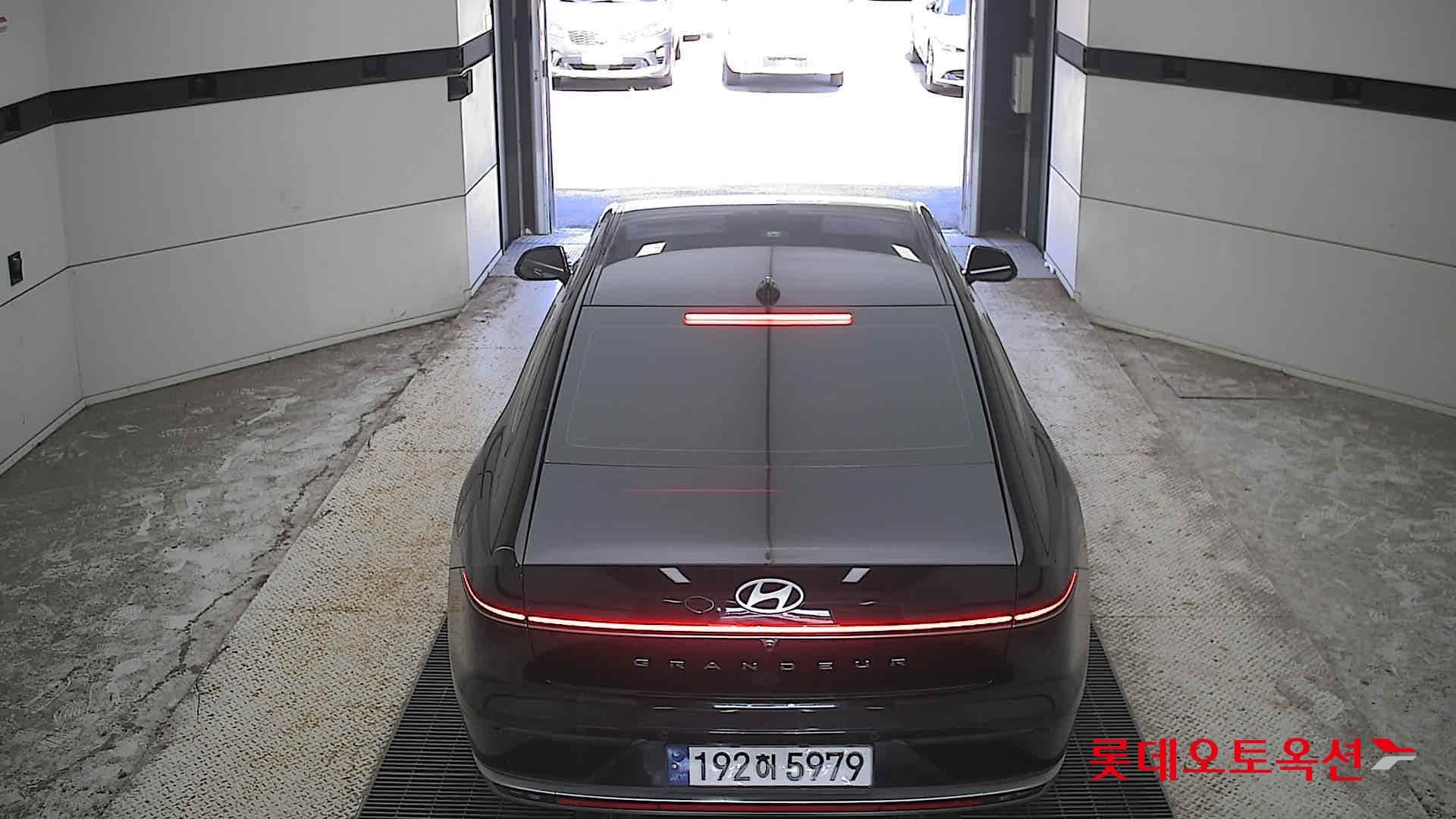 Hyundai - Grandeur | GN7 (G) 2.5 Exclusive 11