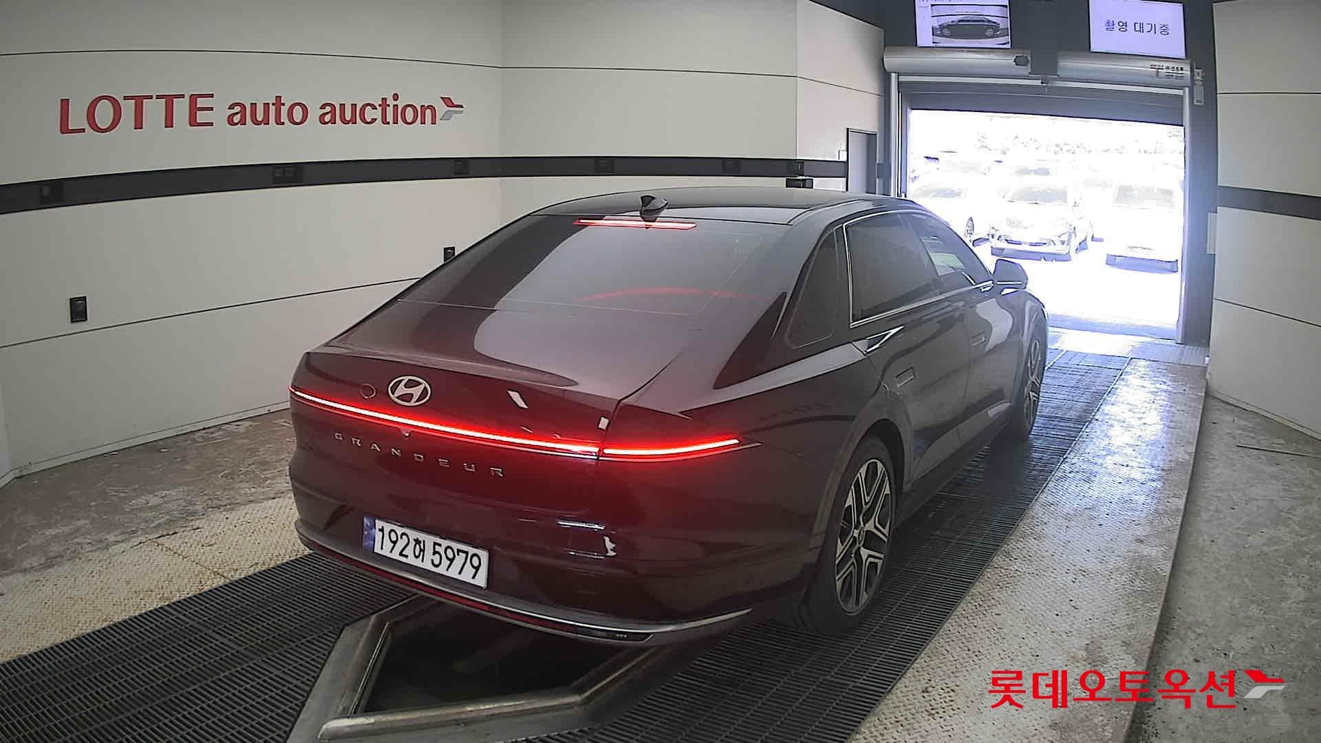 Hyundai - Grandeur | GN7 (G) 2.5 Exclusive 13