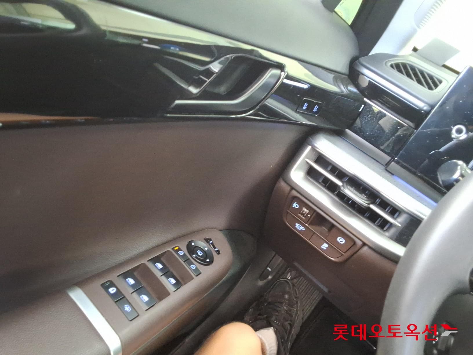 Hyundai - Grandeur | GN7 (G) 2.5 Exclusive 28