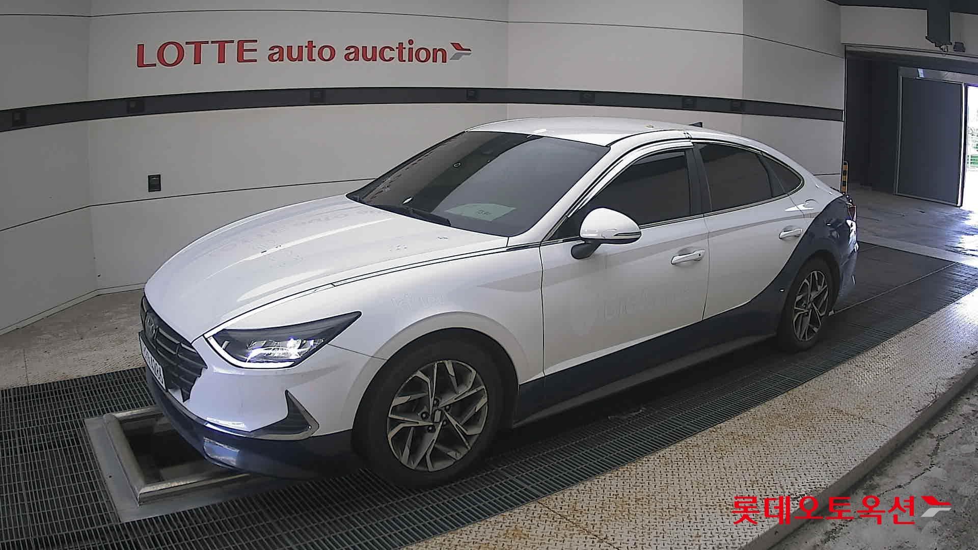هيونداي - سوناتا | DN8 (L) 2.0 Premium 4