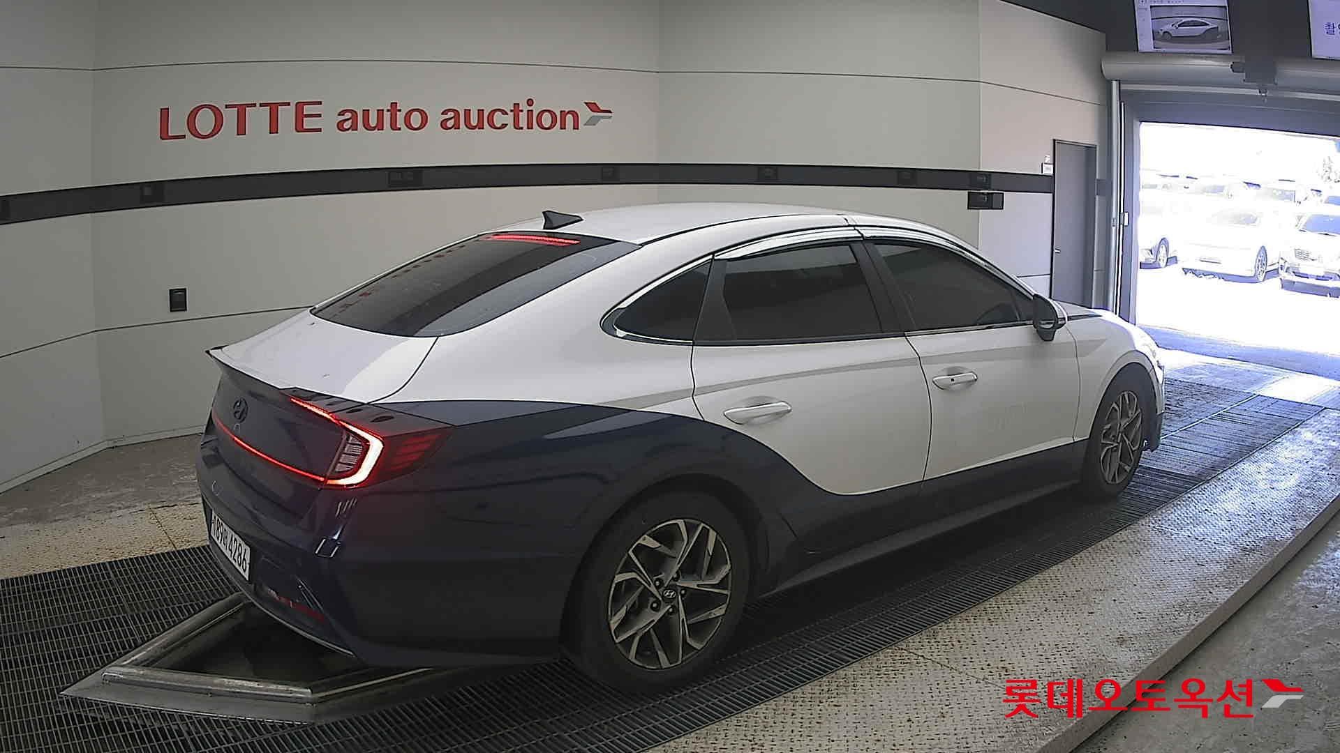 هيونداي - سوناتا | DN8 (L) 2.0 Premium 14