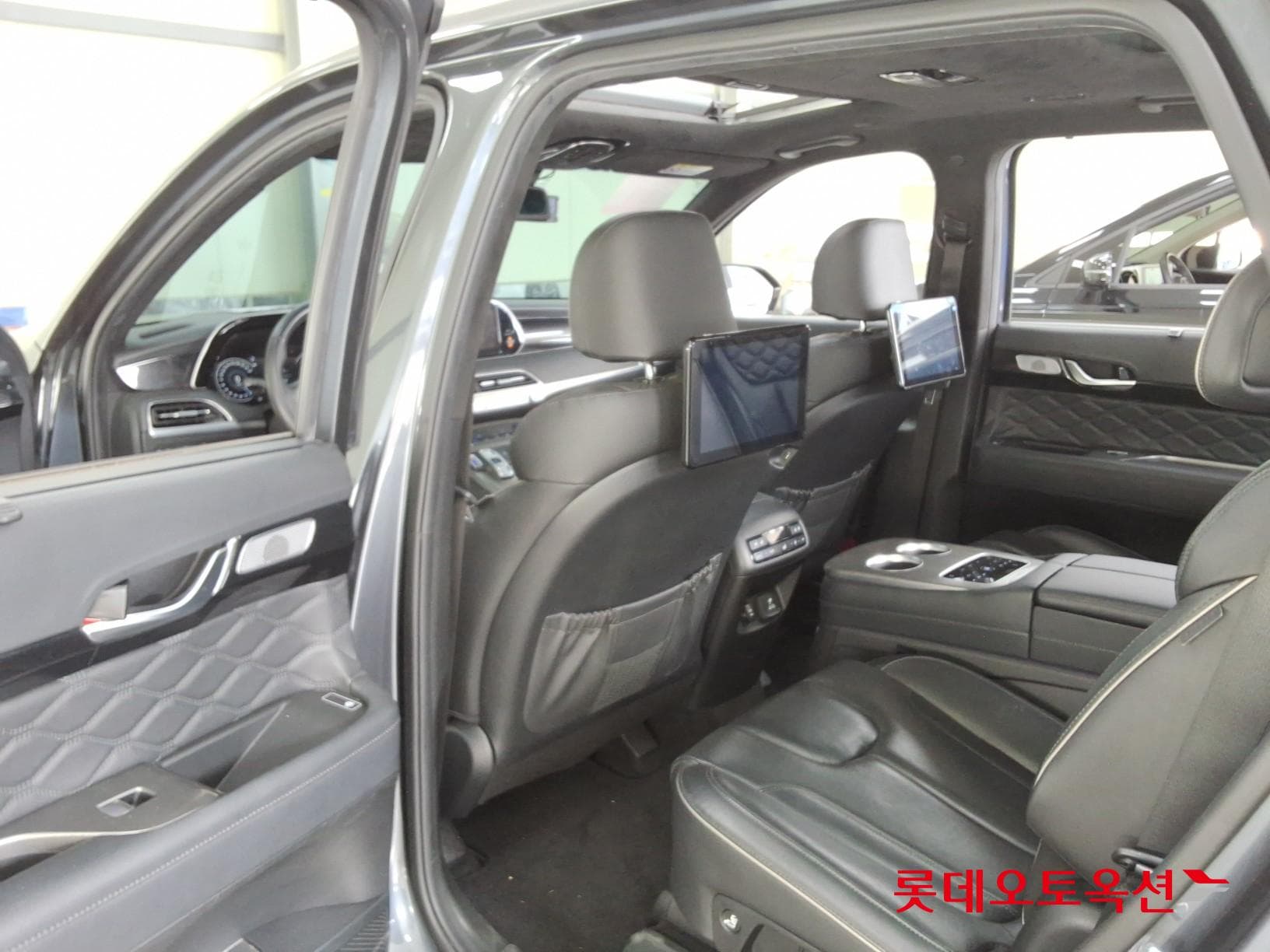 Hyundai - Palisade | (G) 3.8 VIP 4WD 7 36