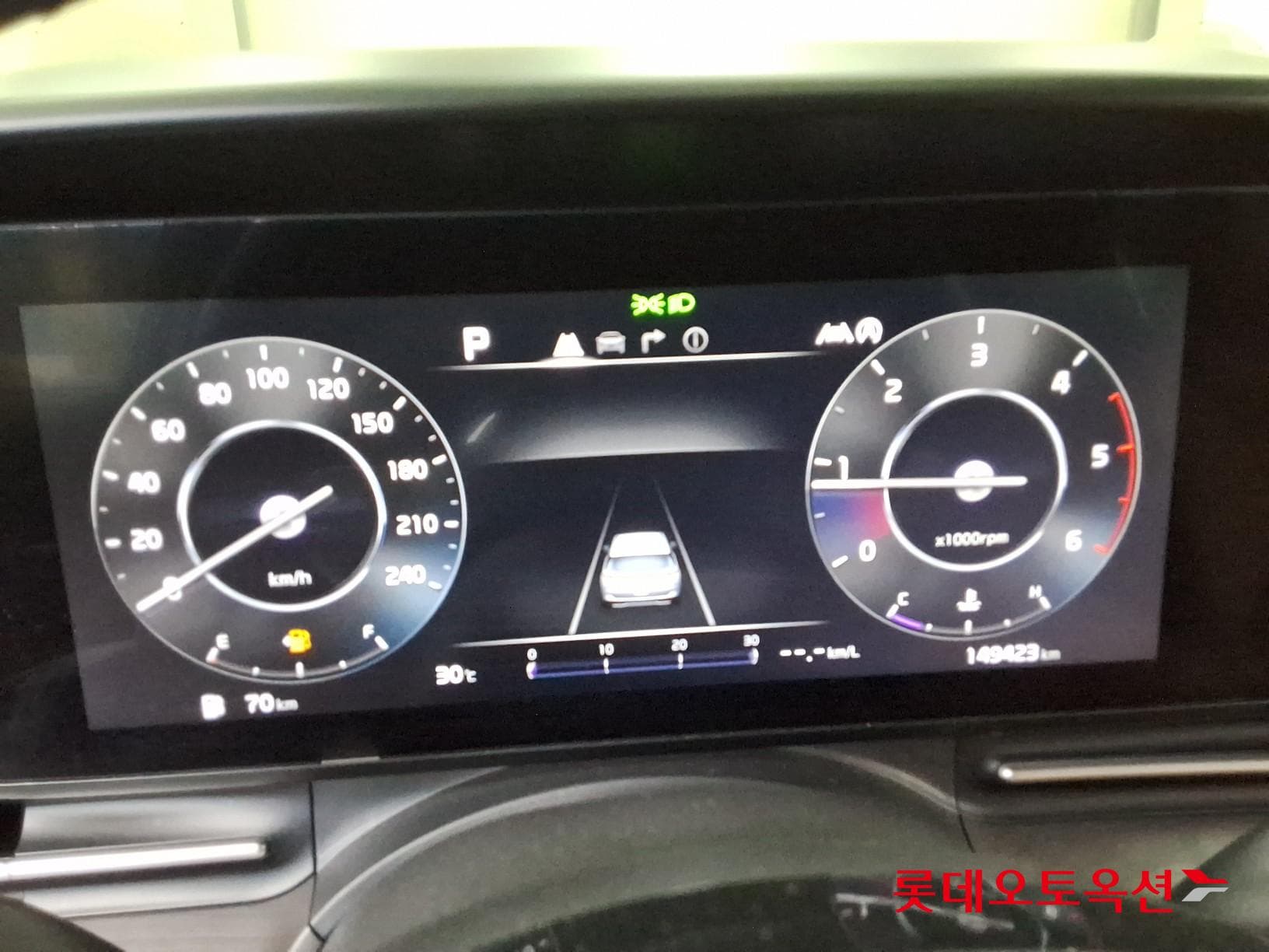 Kia - Carnival | KA4 (D)2.2 Signature 9 2WD AT 30