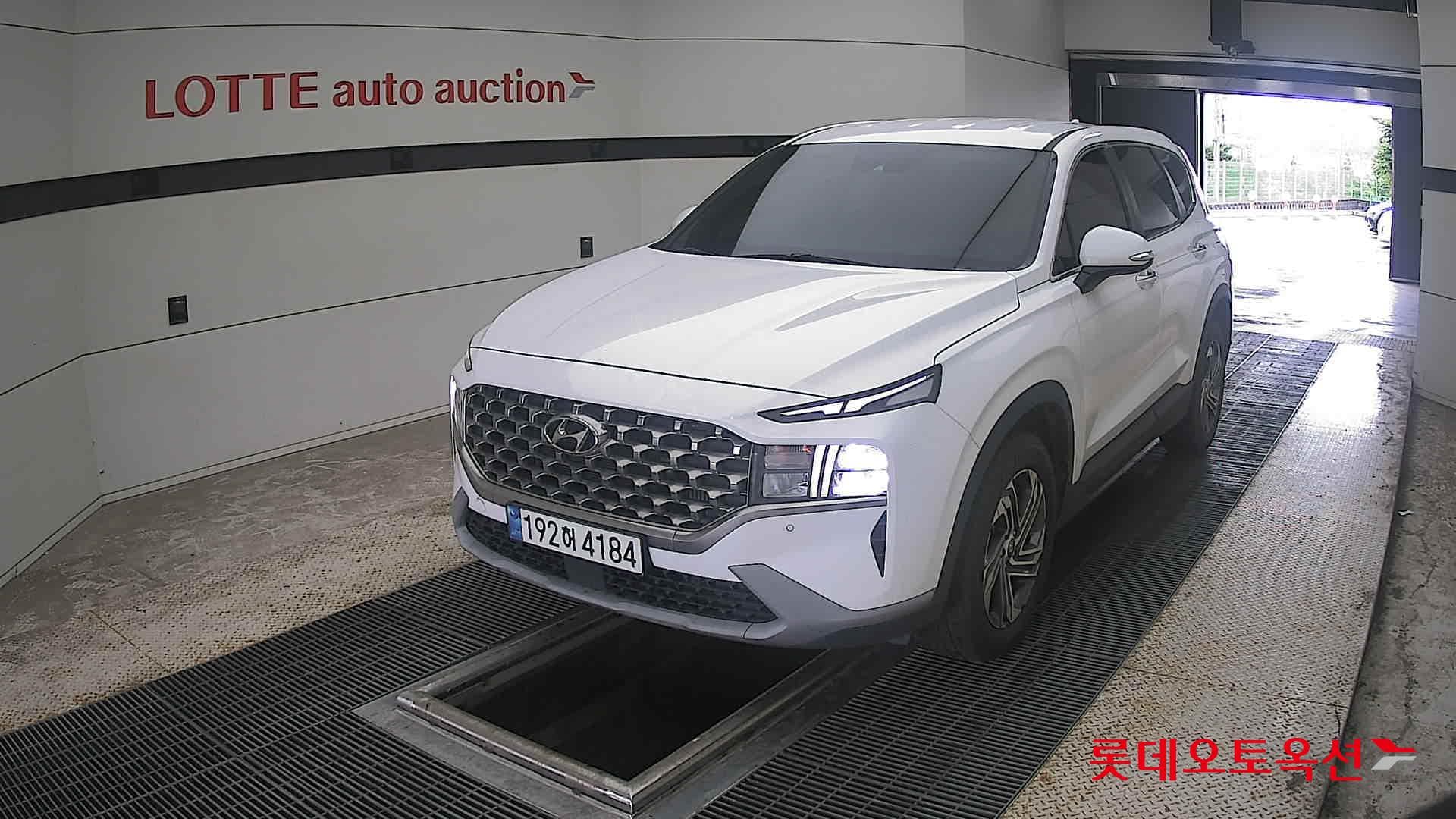 Hyundai - Santa Fe | THE NEW SANTAFE (D) 2.2 Exclusive 5Seater 4WD 2