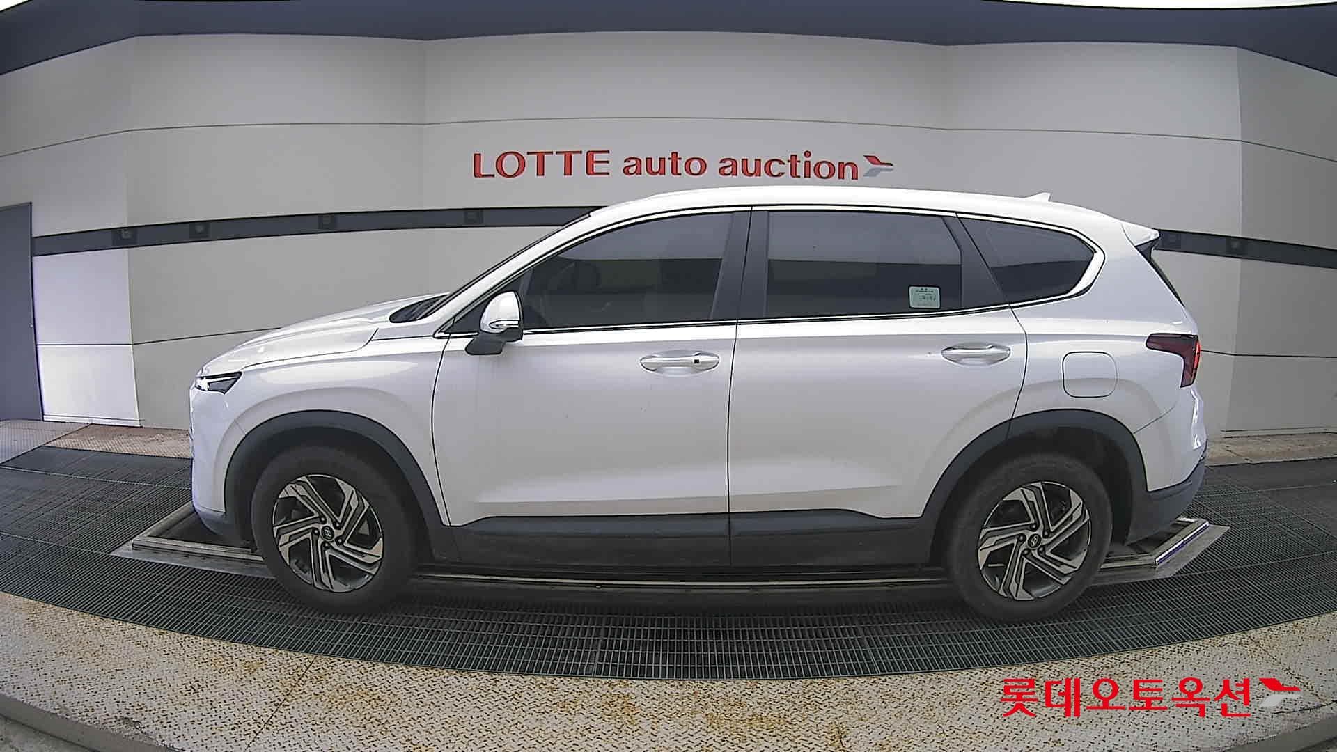 Hyundai - Santa Fe | THE NEW SANTAFE (D) 2.2 Exclusive 5Seater 4WD 6