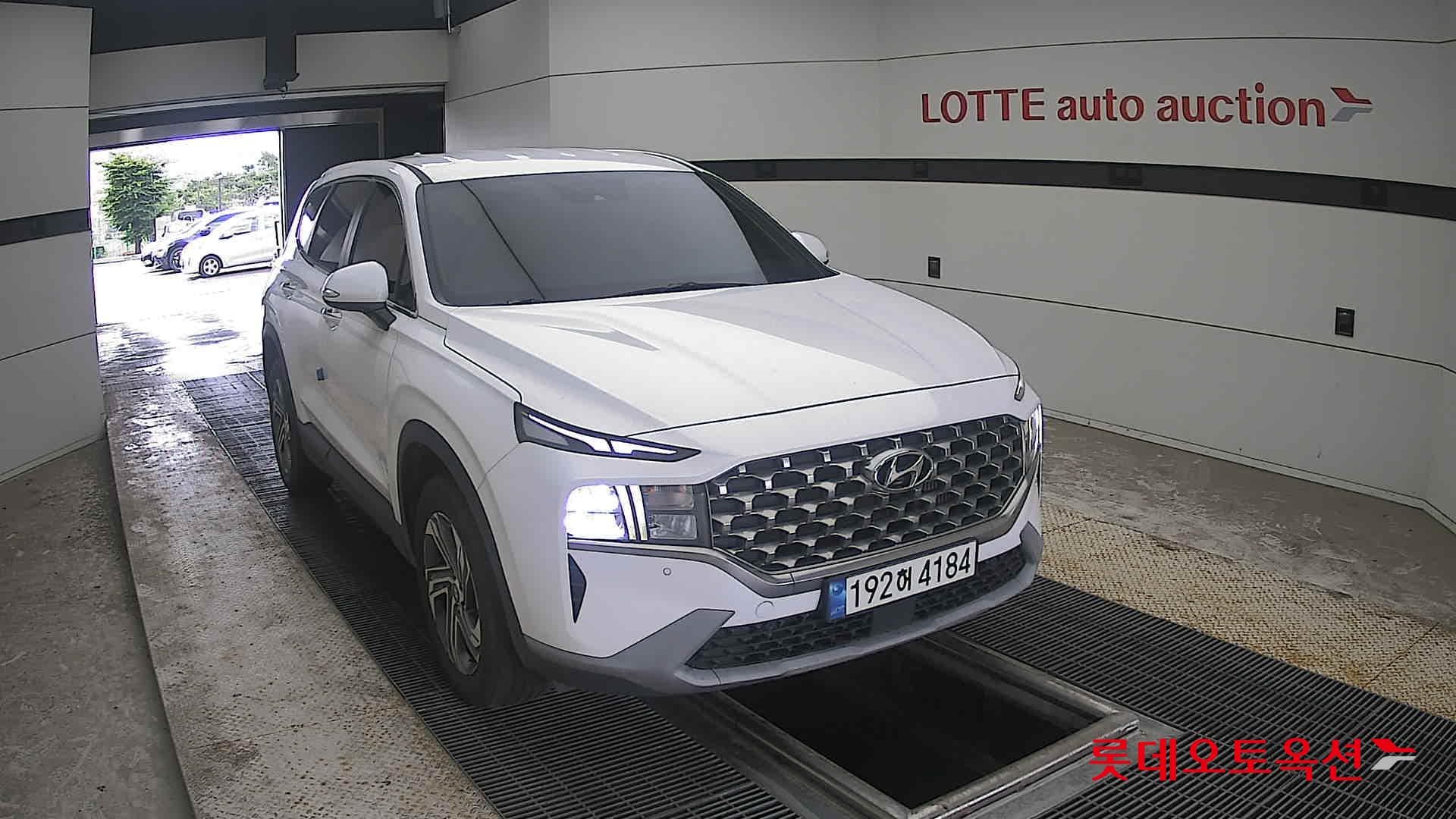 Hyundai - Santa Fe | THE NEW SANTAFE (D) 2.2 Exclusive 5Seater 4WD 20