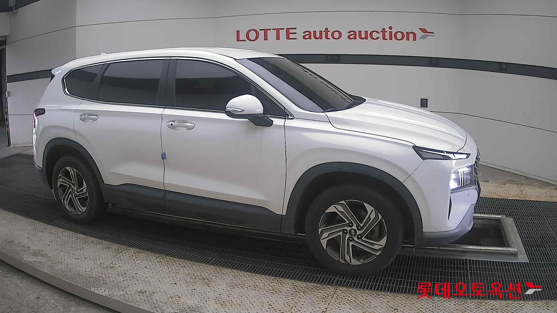 Hyundai - Santa Fe | THE NEW SANTAFE (D) 2.2 Exclusive 5Seater 4WD 17