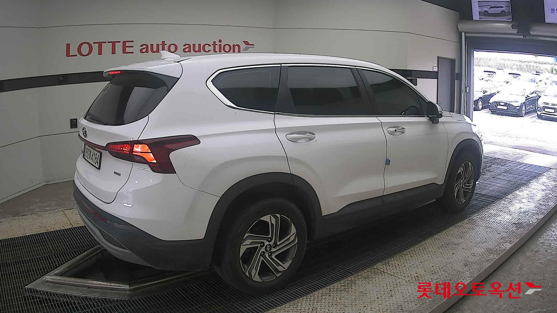 Hyundai - Santa Fe | THE NEW SANTAFE (D) 2.2 Exclusive 5Seater 4WD 14