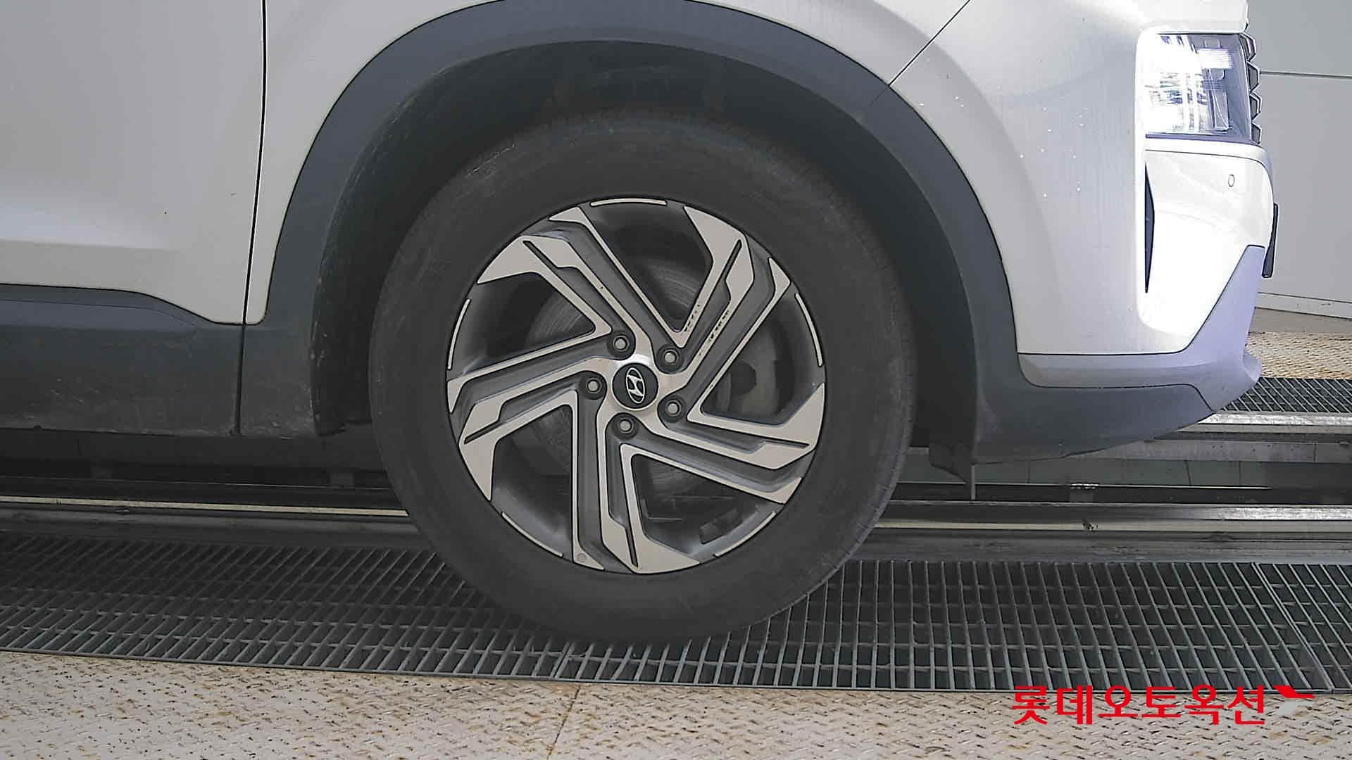 Hyundai - Santa Fe | THE NEW SANTAFE (D) 2.2 Exclusive 5Seater 4WD 23