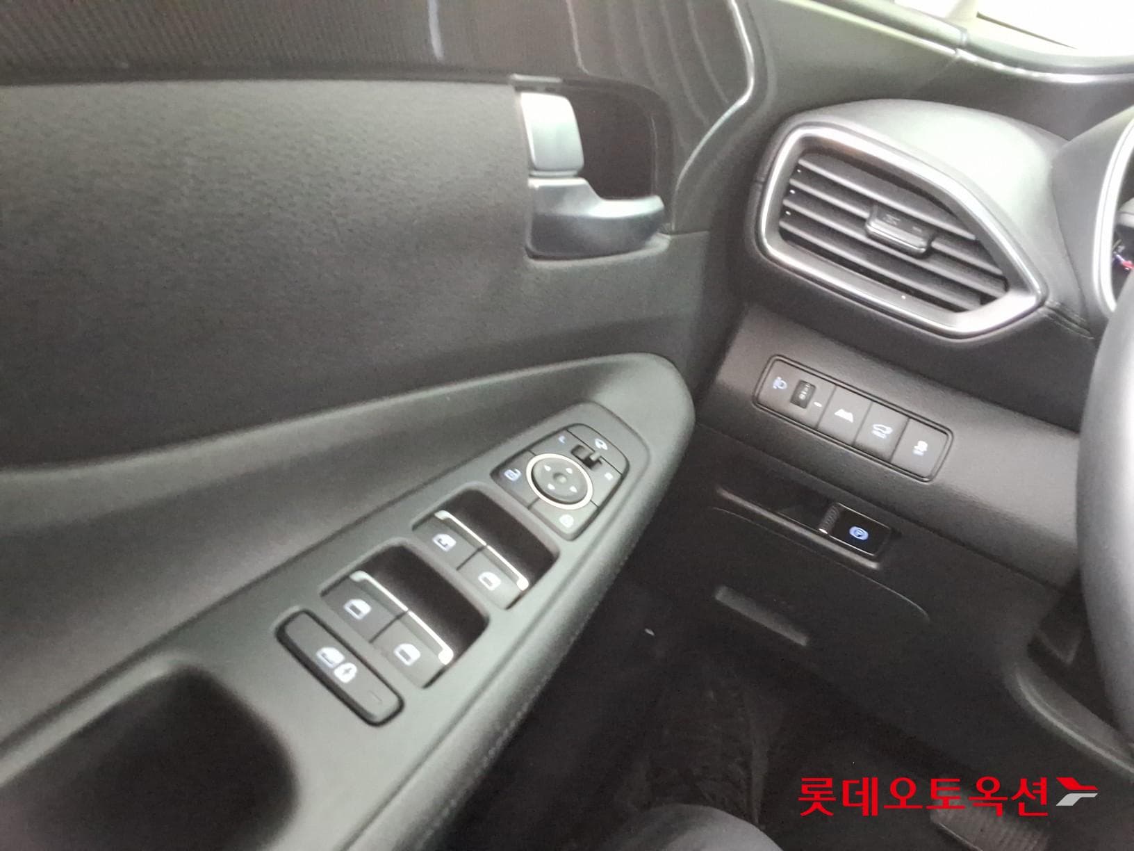 Hyundai - Santa Fe | THE NEW SANTAFE (D) 2.2 Exclusive 5Seater 4WD 28