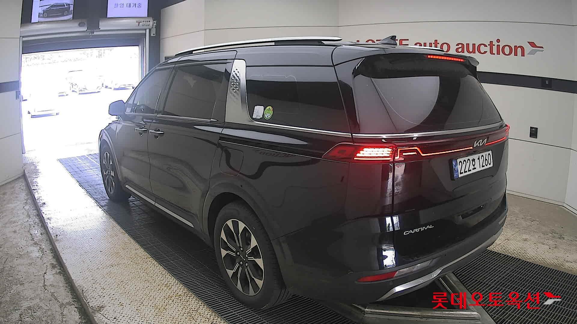 Kia - Carnival | KA4 (D) 2.2 Noblesse 9Seater 10