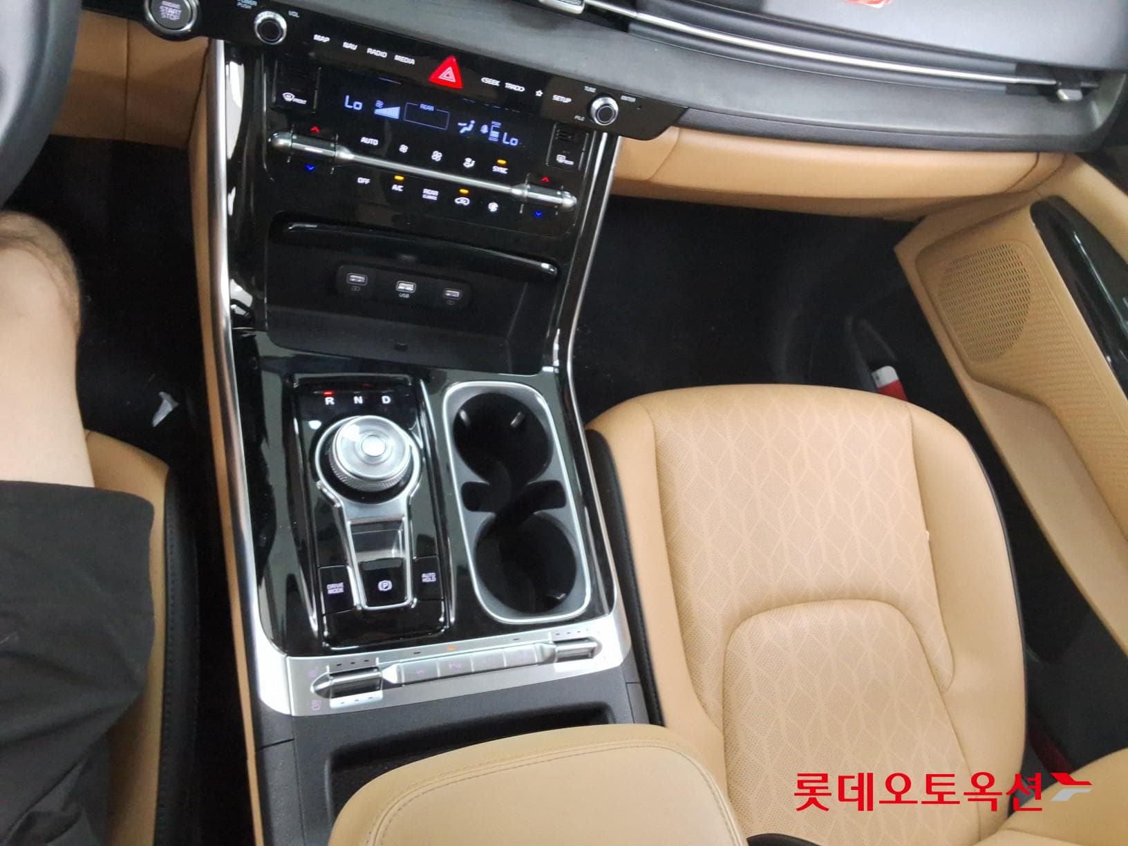 Kia - Carnival | KA4 (D) 2.2 Noblesse 9Seater 34