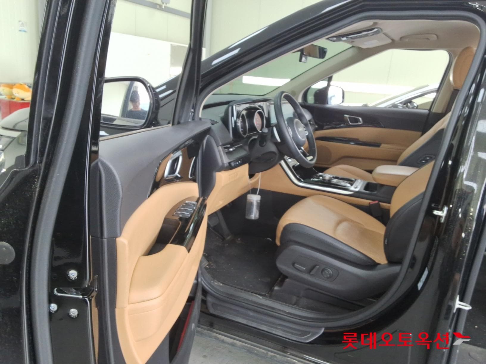 Kia - Carnival | KA4 (D) 2.2 Noblesse 9Seater 37
