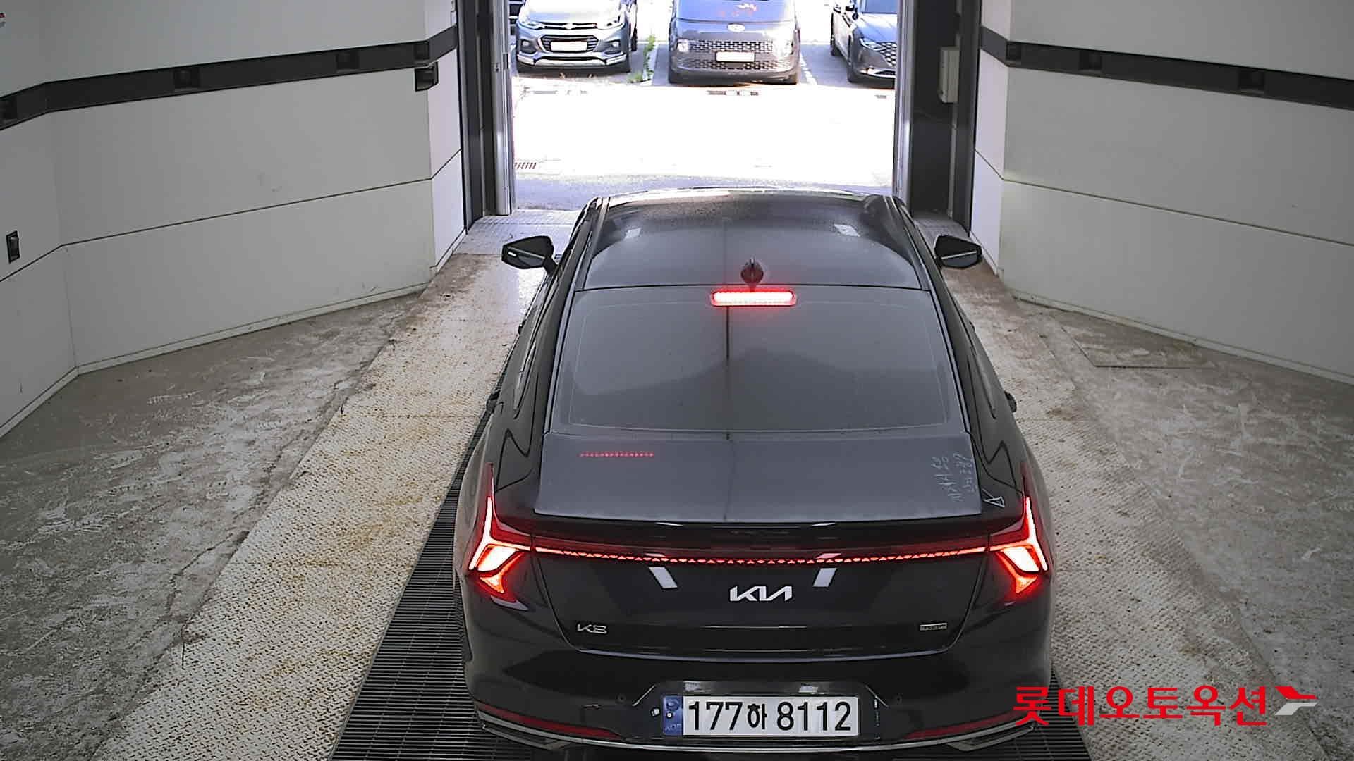 Kia - K8 | (H)1.6 Noblesse 2WD AT 11