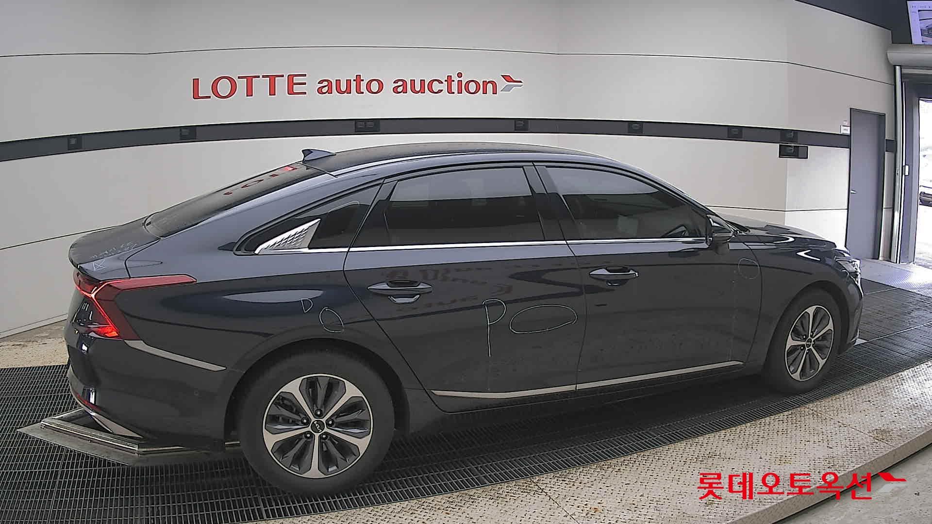 Kia - K8 | (H)1.6 Noblesse 2WD AT 15