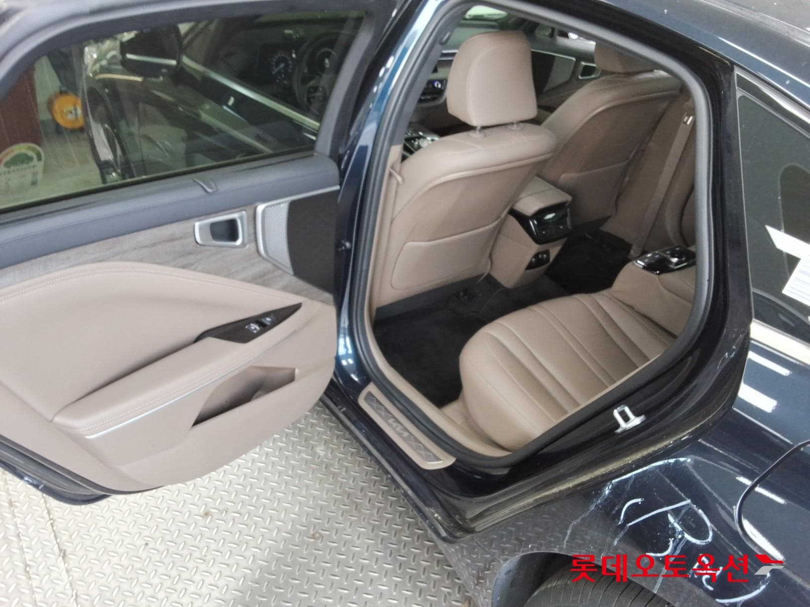 Kia - K8 | (H)1.6 Noblesse 2WD AT 36
