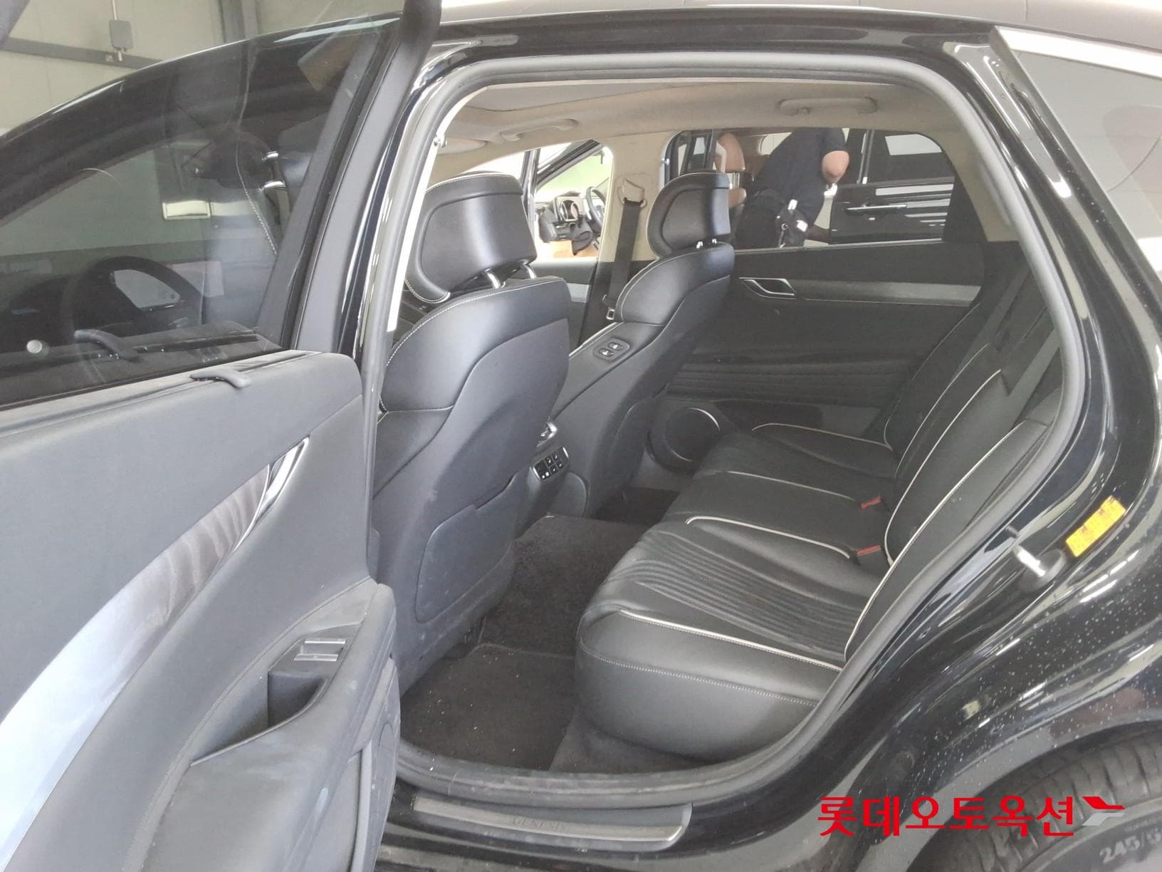 Genesis - G80 | THE ALL NEW GENESIS (G) 2.5T 37