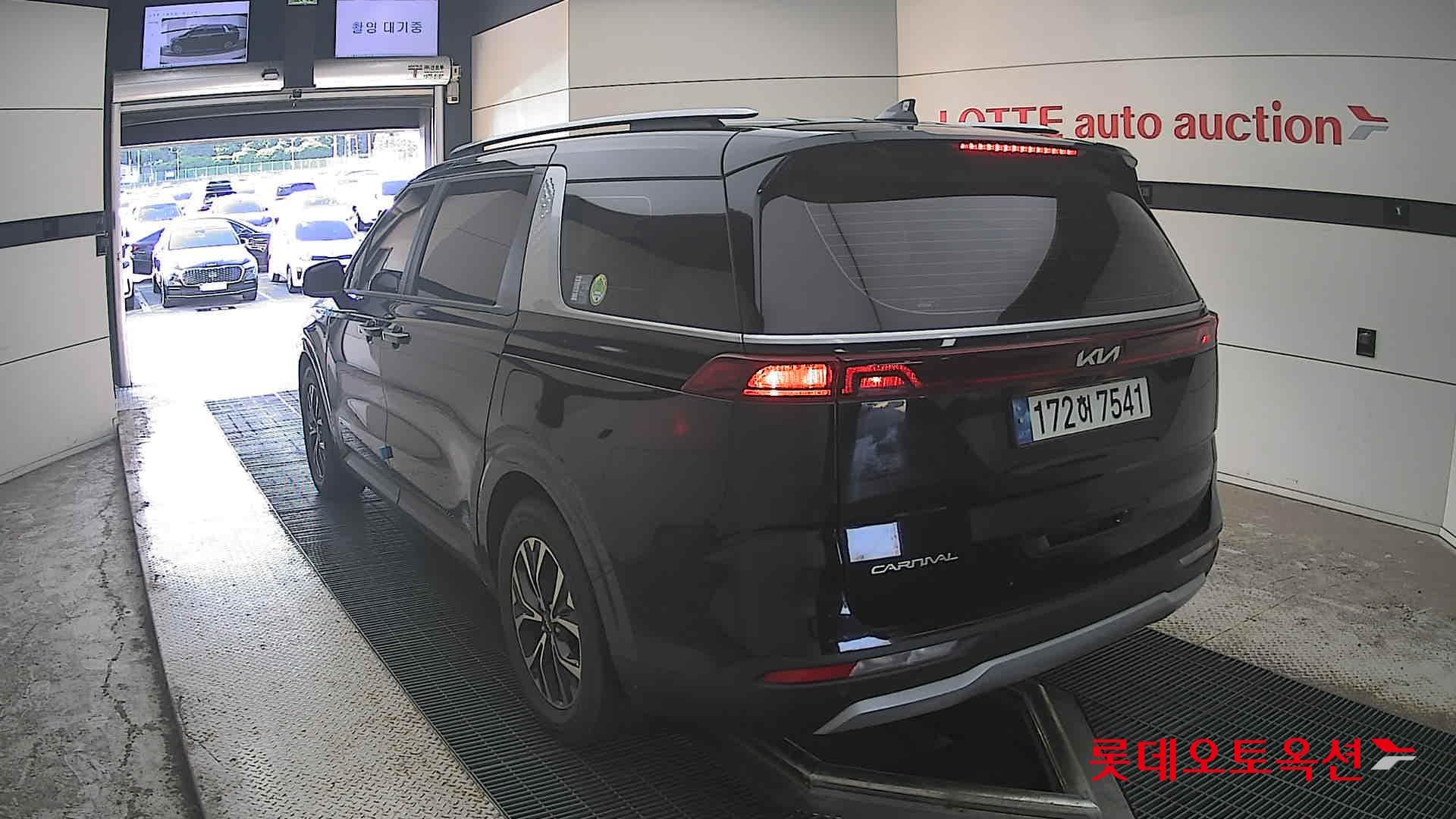 Kia - Carnival | KA4 (D) 2.2 Prestige 9Seater 9