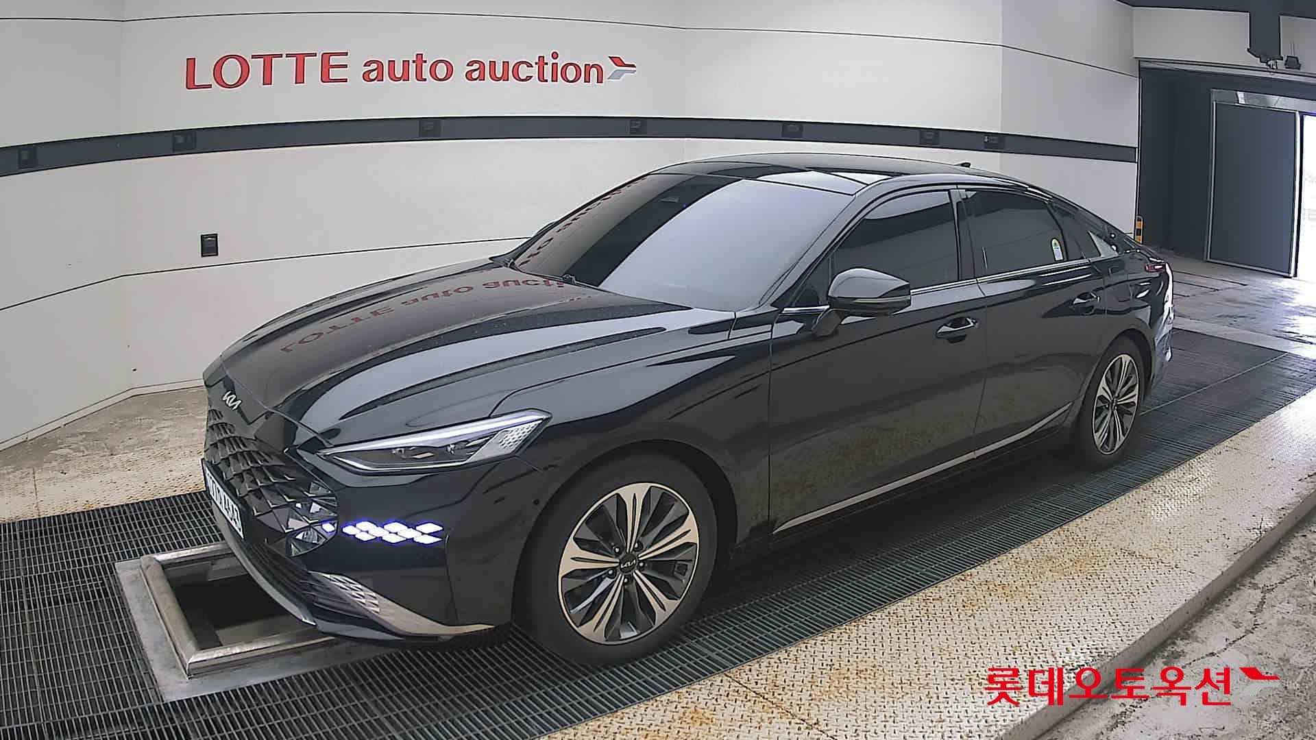Kia - K8 | (H)1.6 Signature Special 2WD AT 4