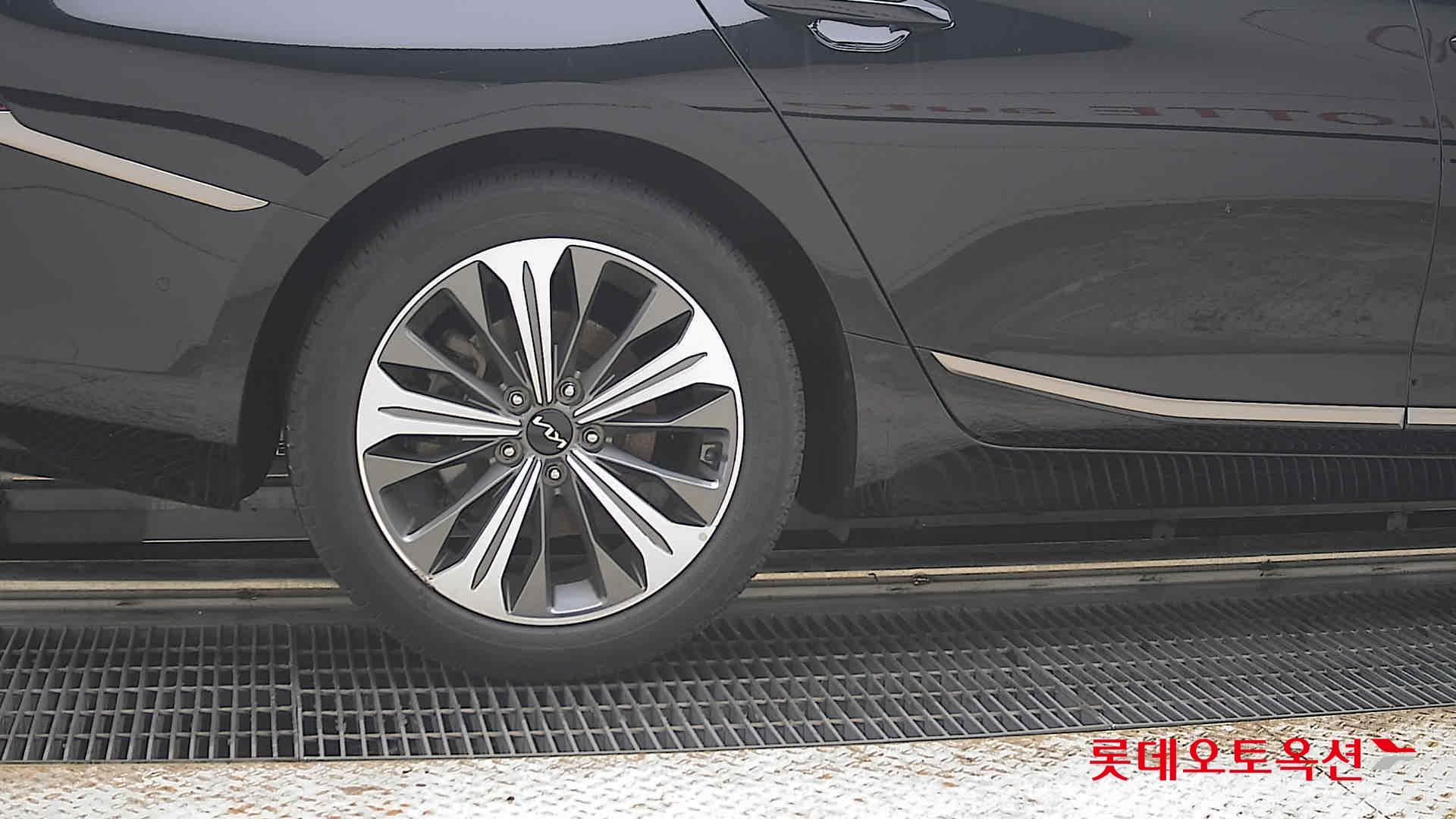 Kia - K8 | (H)1.6 Signature Special 2WD AT 24