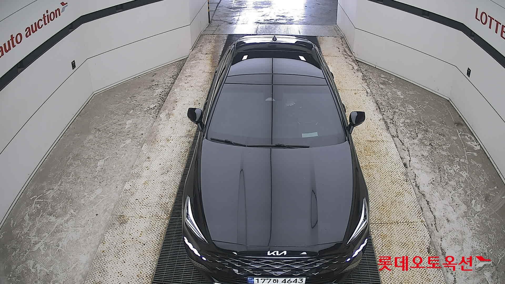 Kia - K8 | (H)1.6 Signature Special 2WD AT 25
