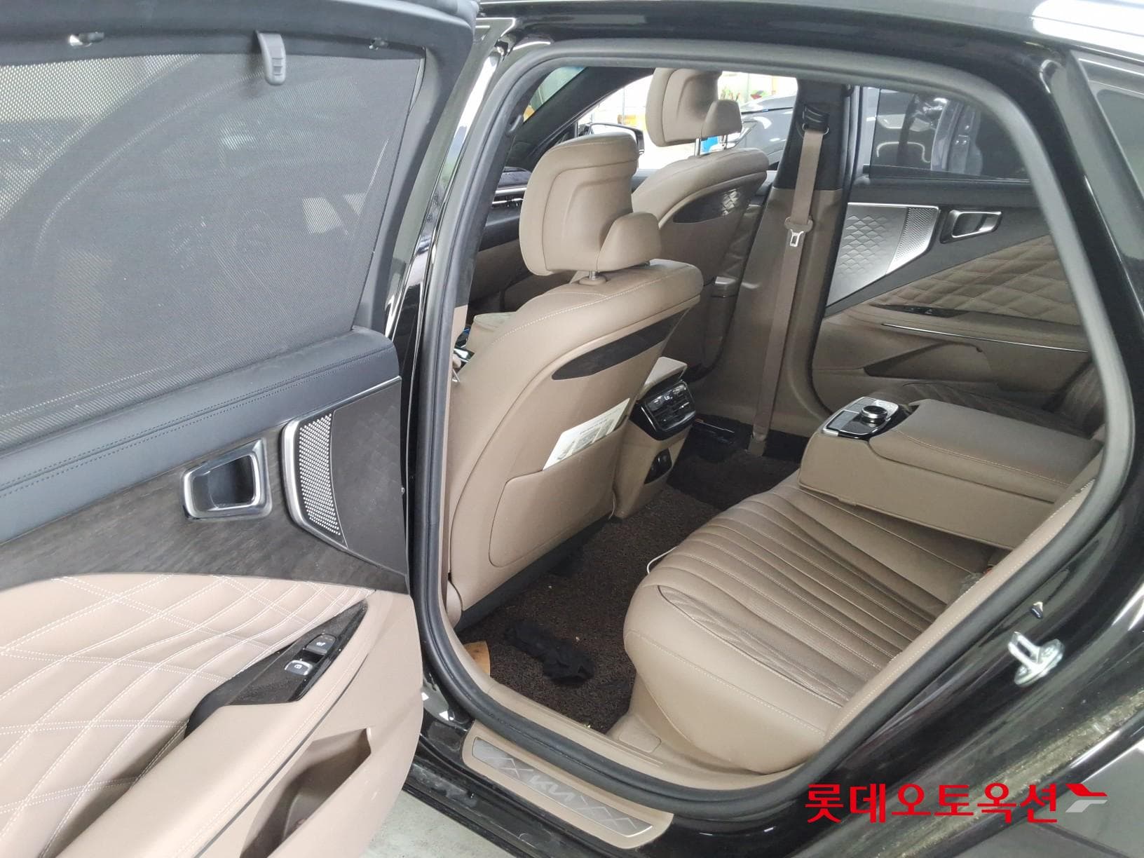 Kia - K8 | (H)1.6 Signature Special 2WD AT 36