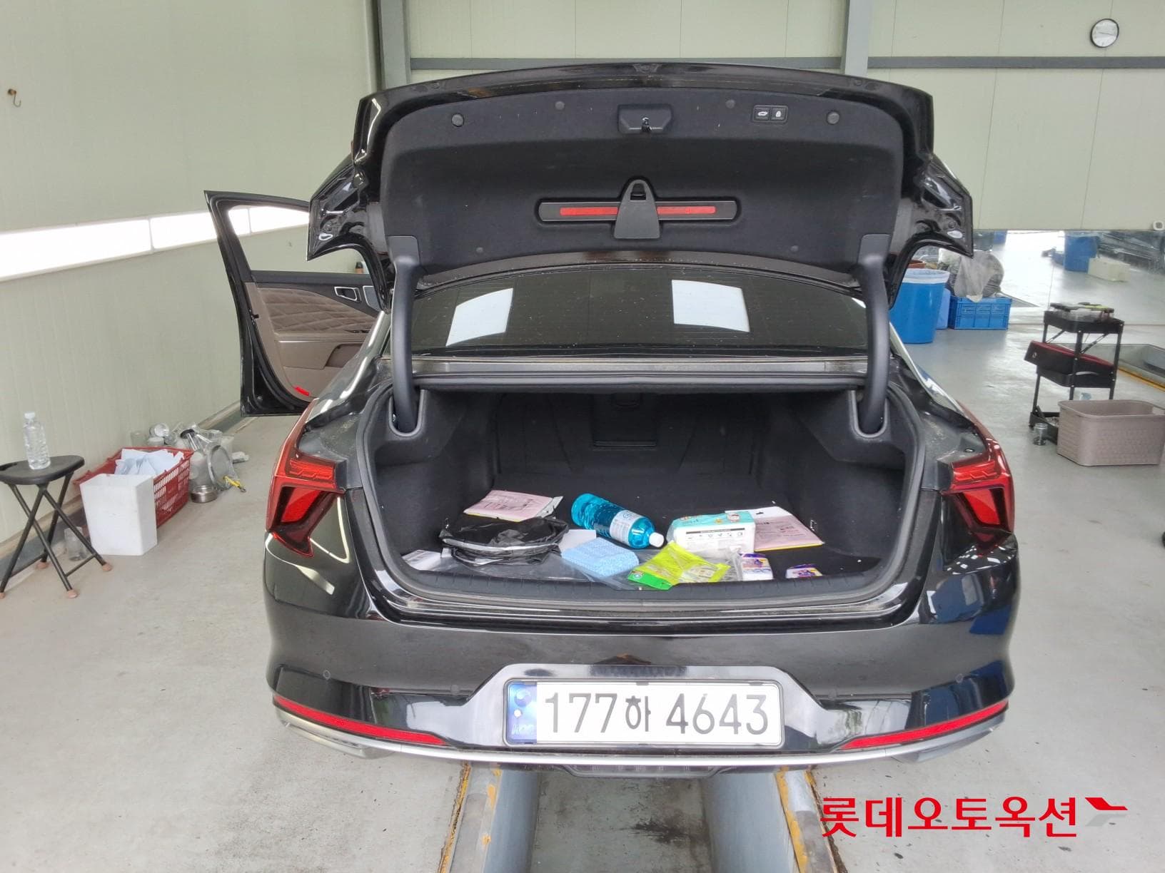 Kia - K8 | (H)1.6 Signature Special 2WD AT 37