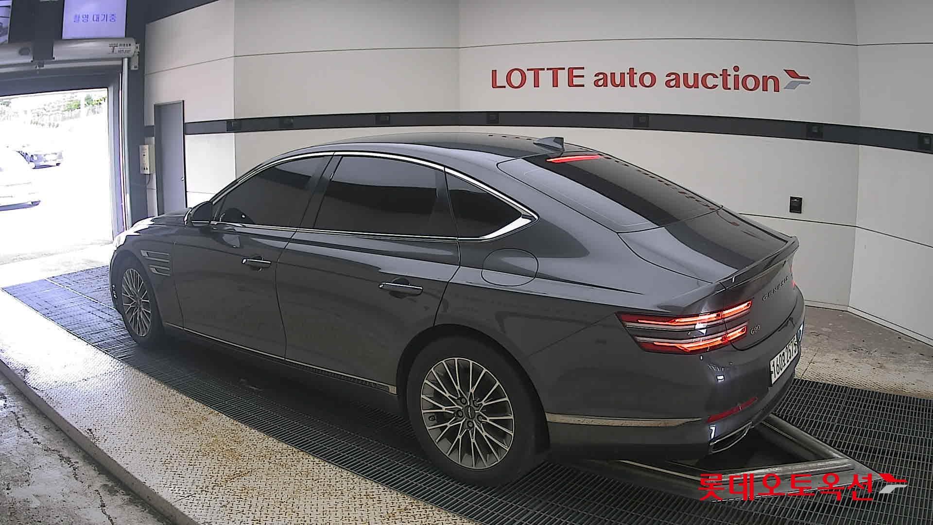 Genesis - G80 | THE ALL NEW GENESIS (G) 2.5T 8