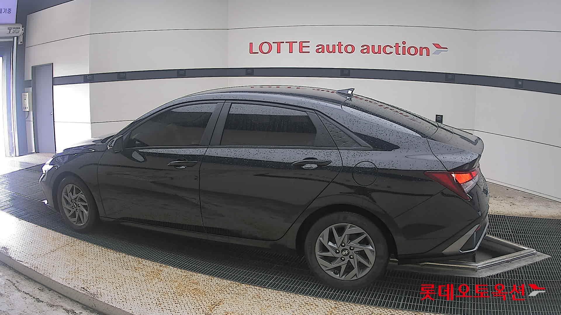 Hyundai - Elantra | ALL NEW (H) 1.6 MODERN 7