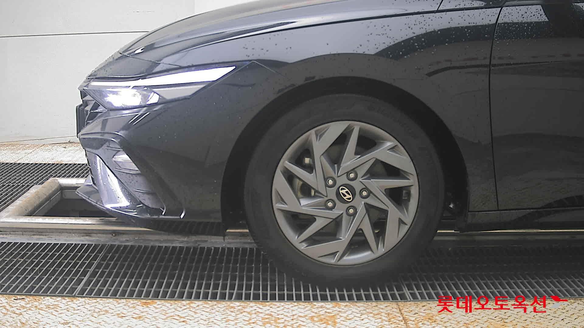 Hyundai - Elantra | ALL NEW (H) 1.6 MODERN 21