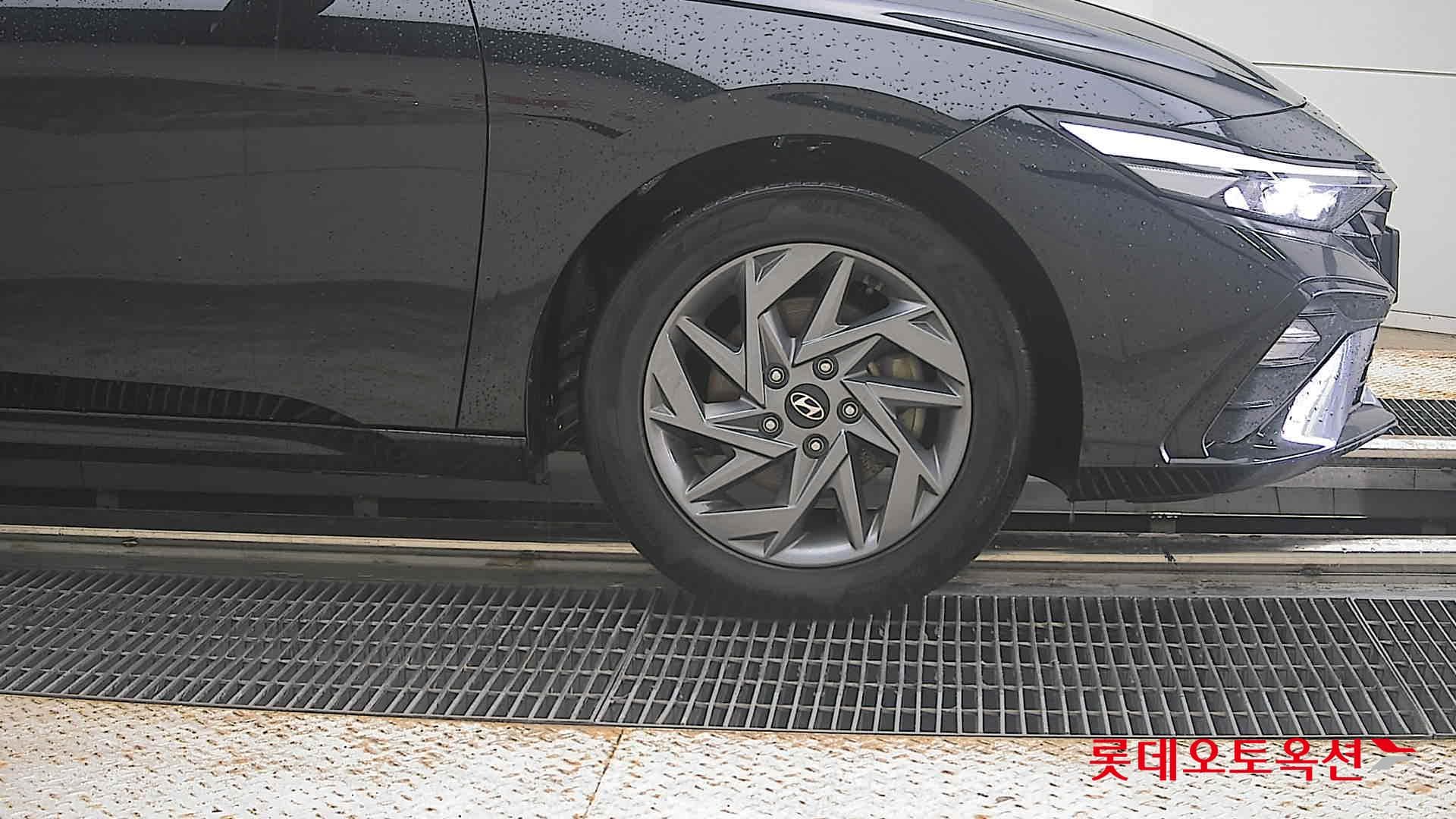Hyundai - Elantra | ALL NEW (H) 1.6 MODERN 23