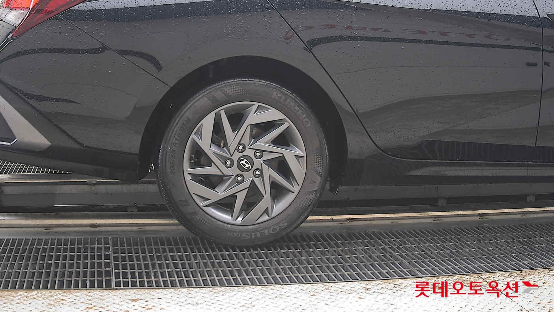 Hyundai - Elantra | ALL NEW (H) 1.6 MODERN 24