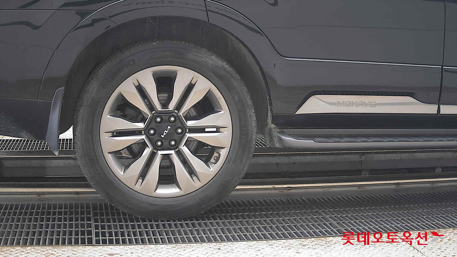 Kia - Mohave | The (D)3.0 5 4WD AT 24