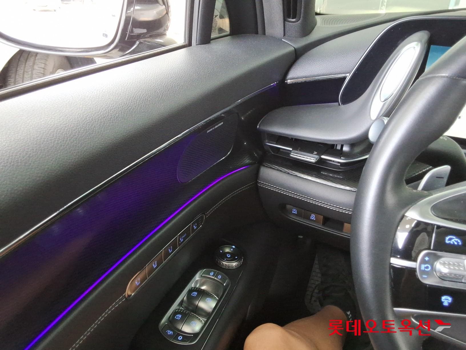 Genesis - G90 | (G) 3.5T 28