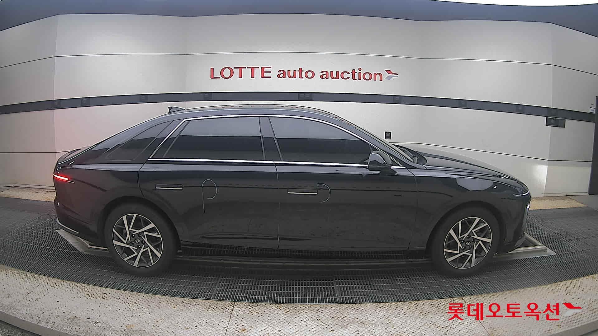 Hyundai - Grandeur | GN7 (H)1.6T Premium 2WD AT 16